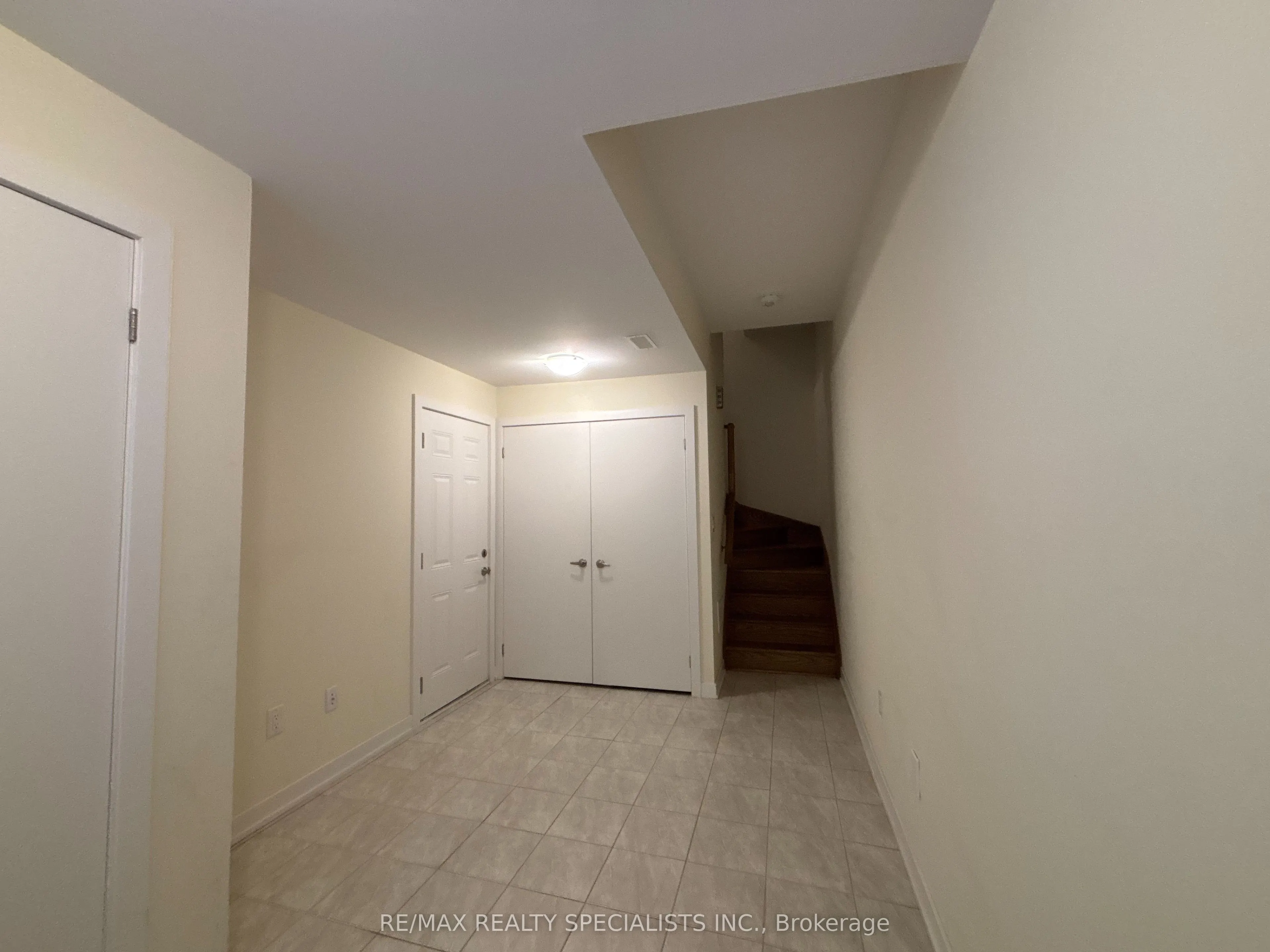 590 North Service Road, #135