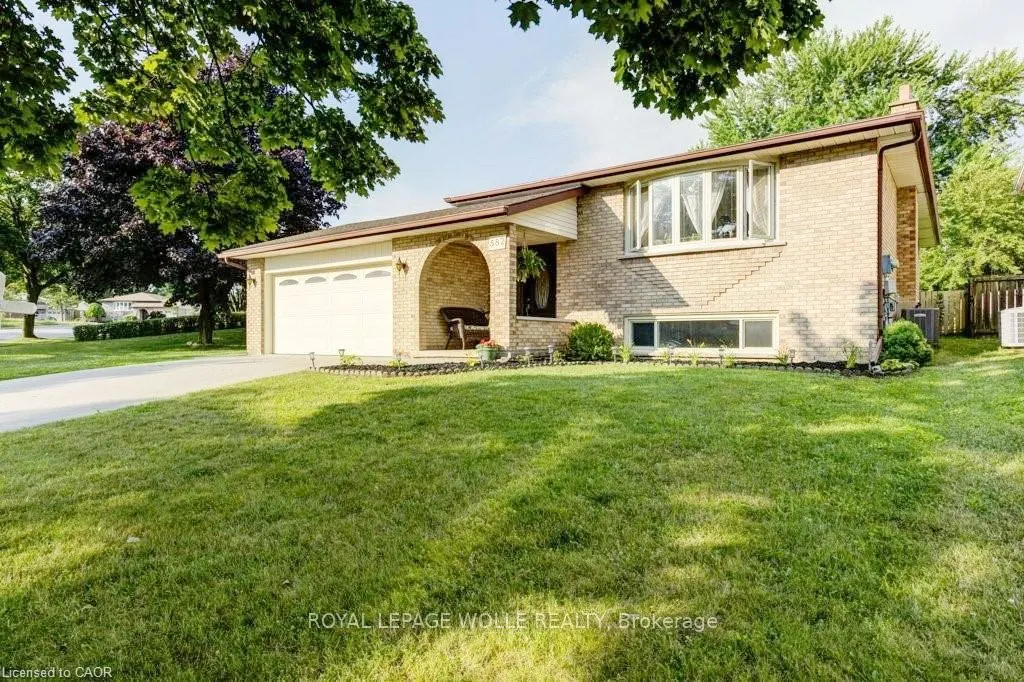 582 Skylark Road