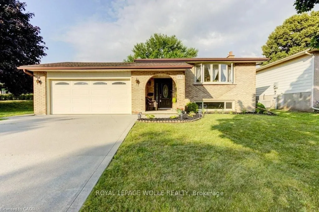 582 Skylark Road