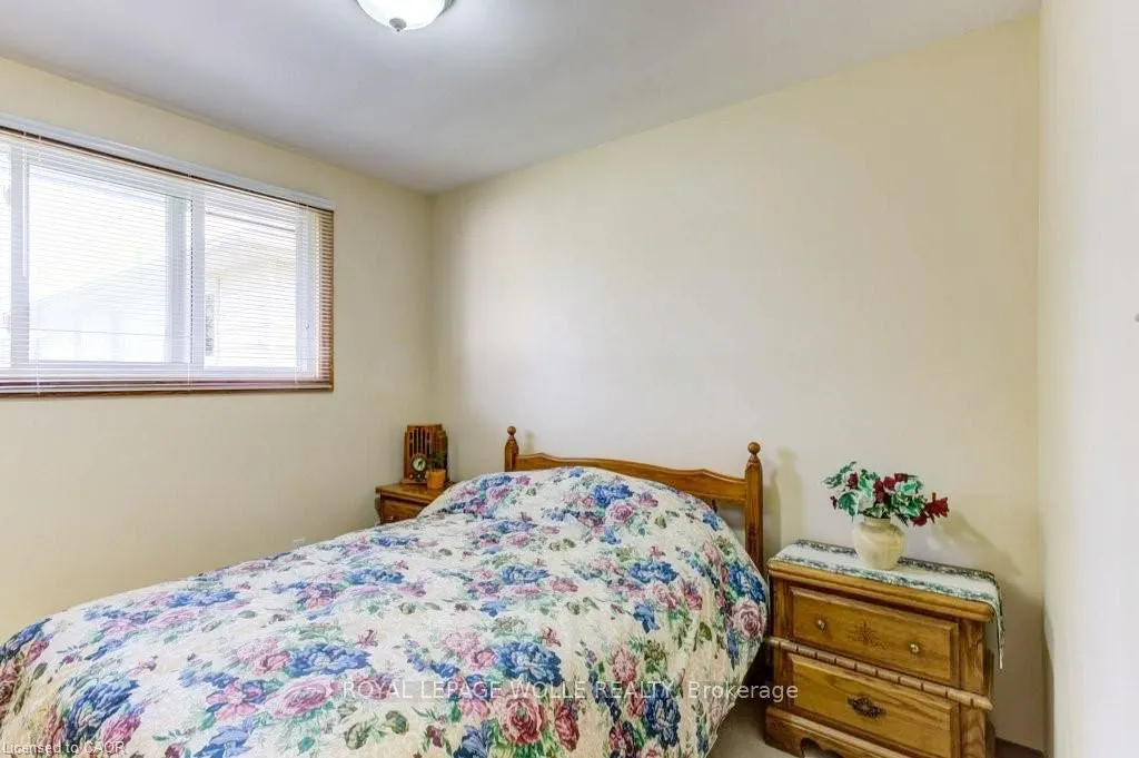 582 Skylark Road