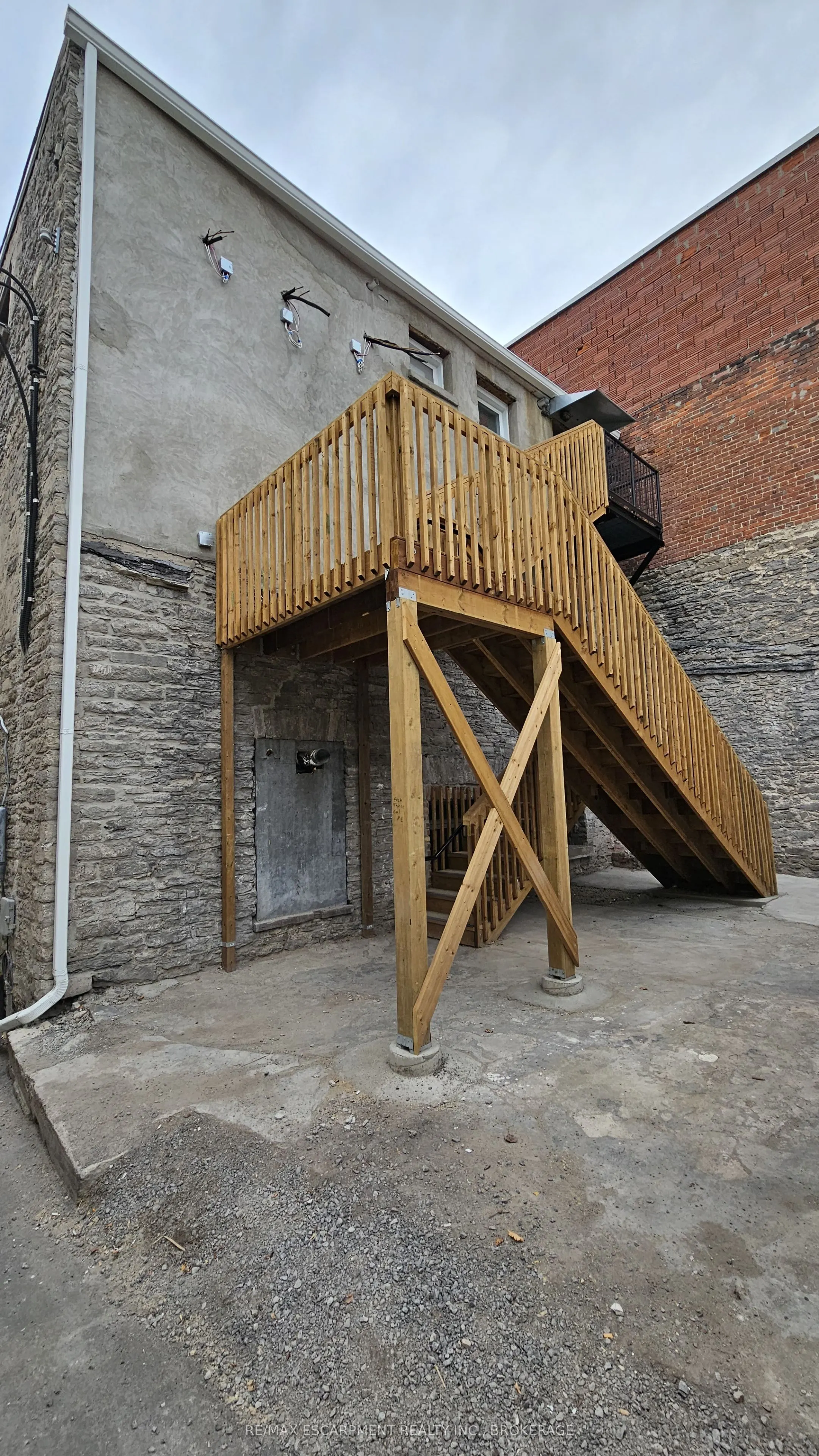 363 Front Street