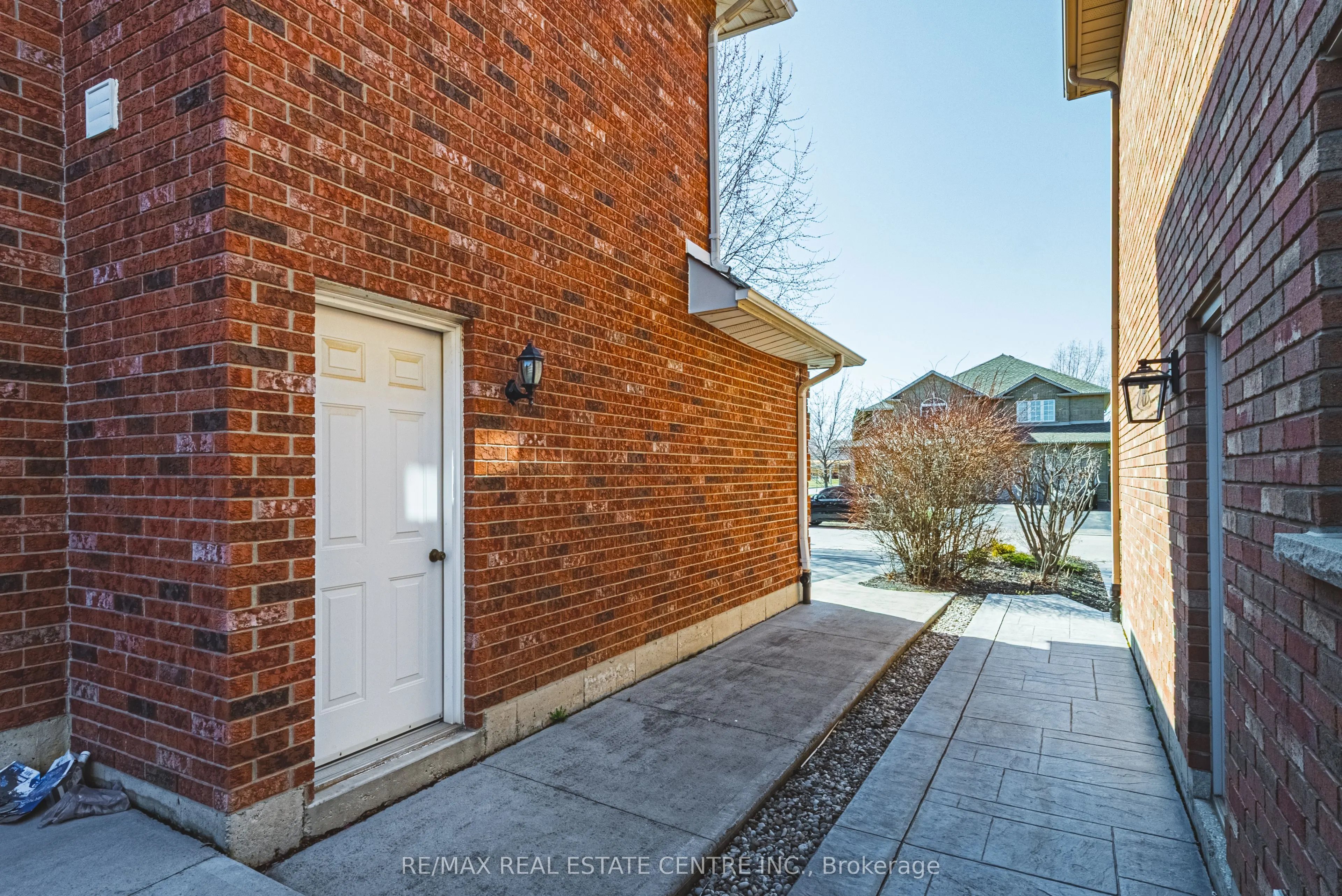 19 Liuna Court
