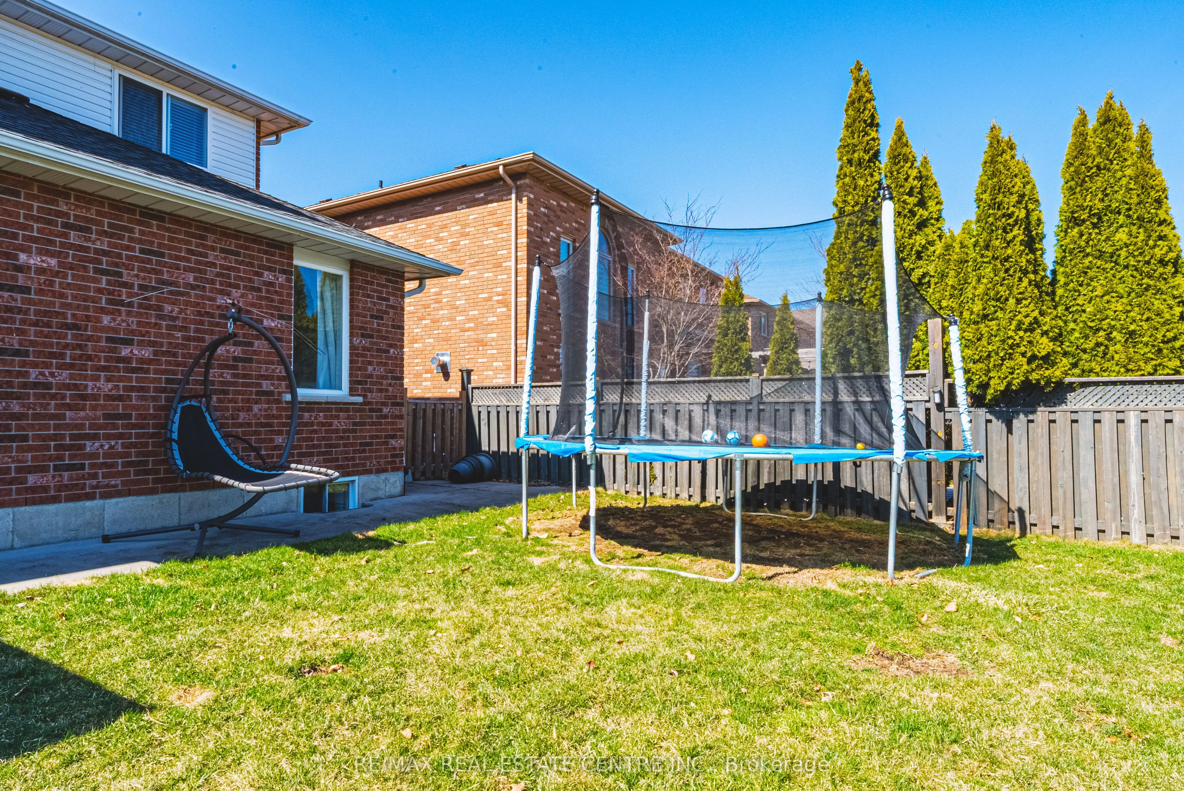 19 Liuna Court