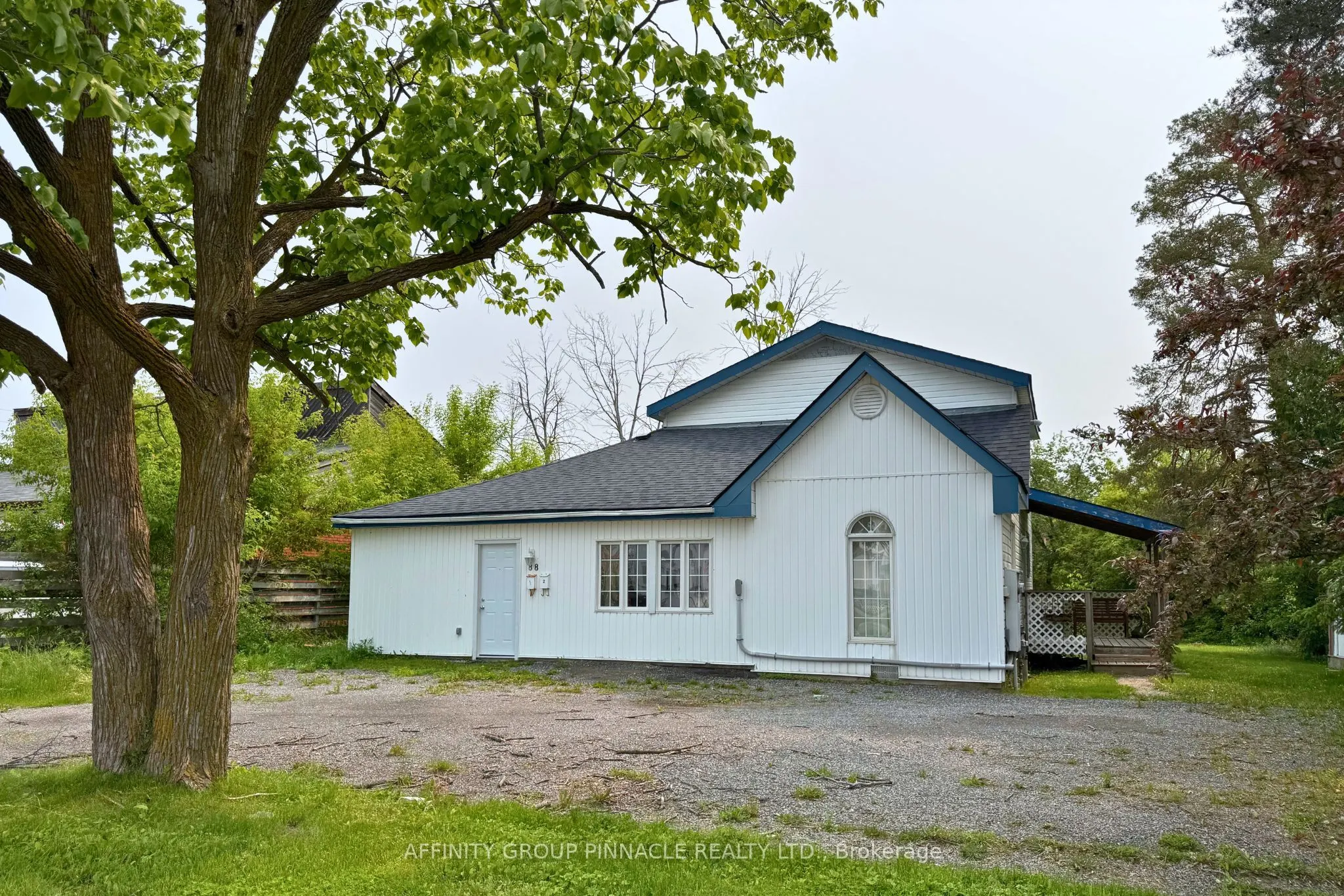 88 Albert Street S
