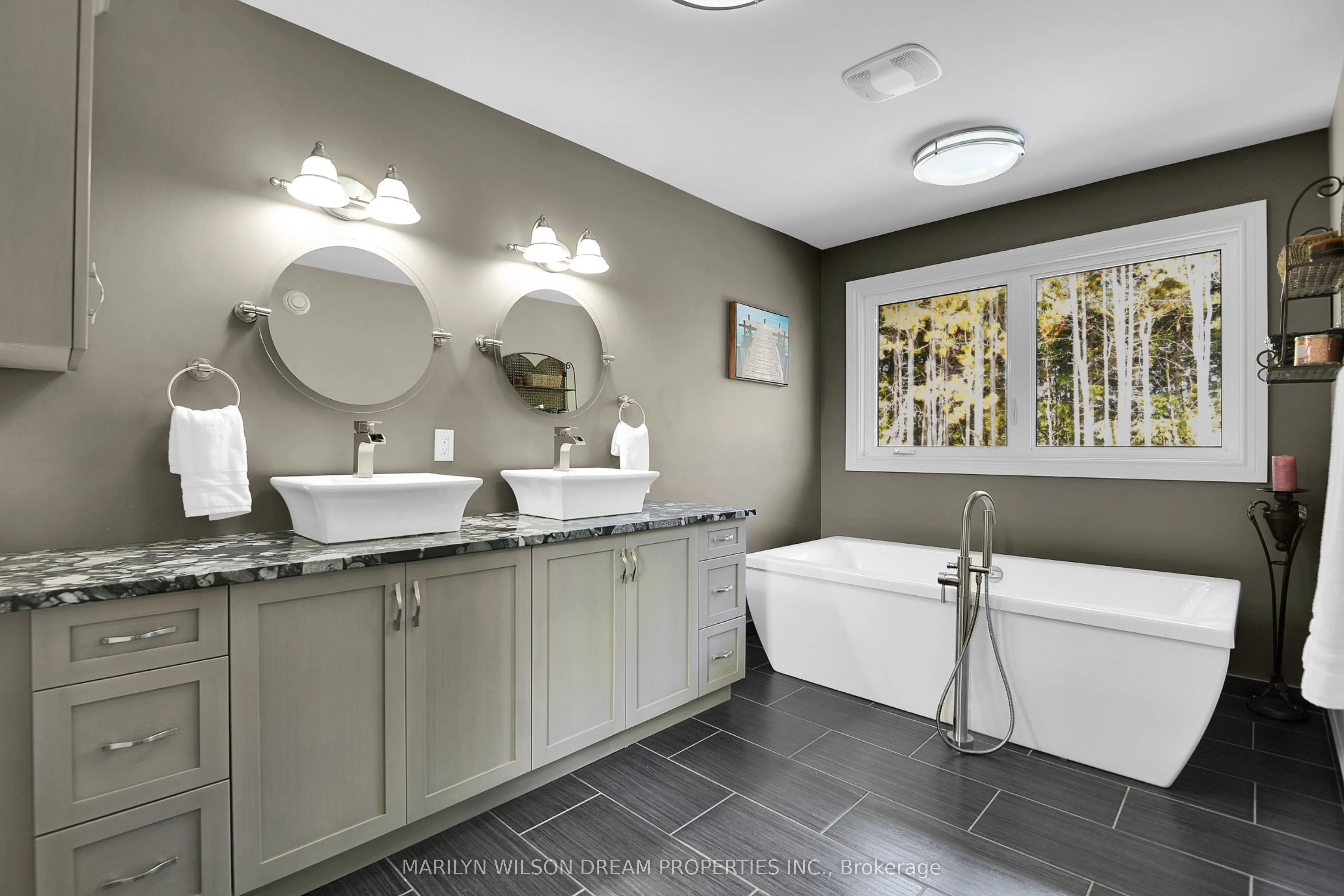 2284 Summerside Drive