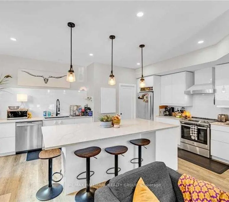 359 WHITBY Avenue, #B1