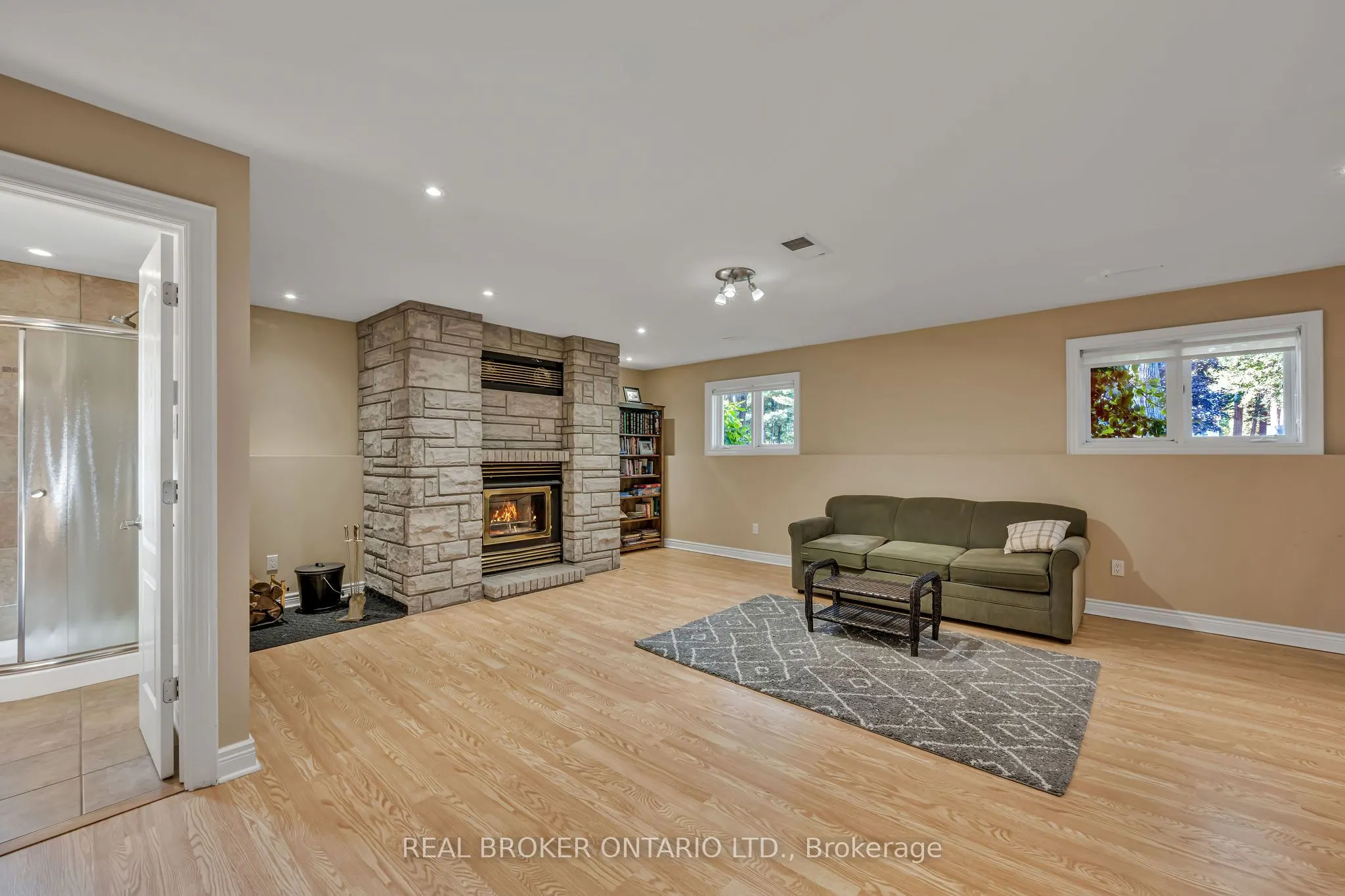 3603 Delson Drive W