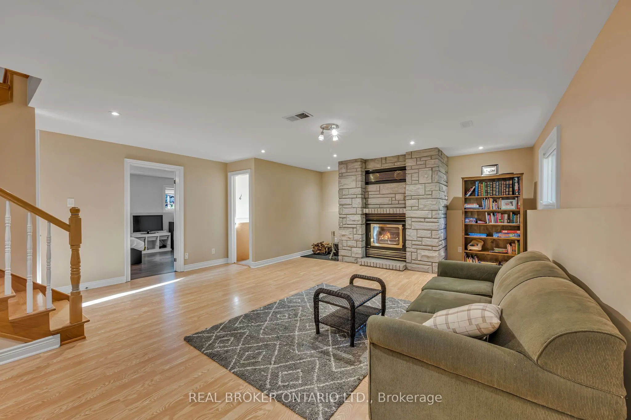 3603 Delson Drive W