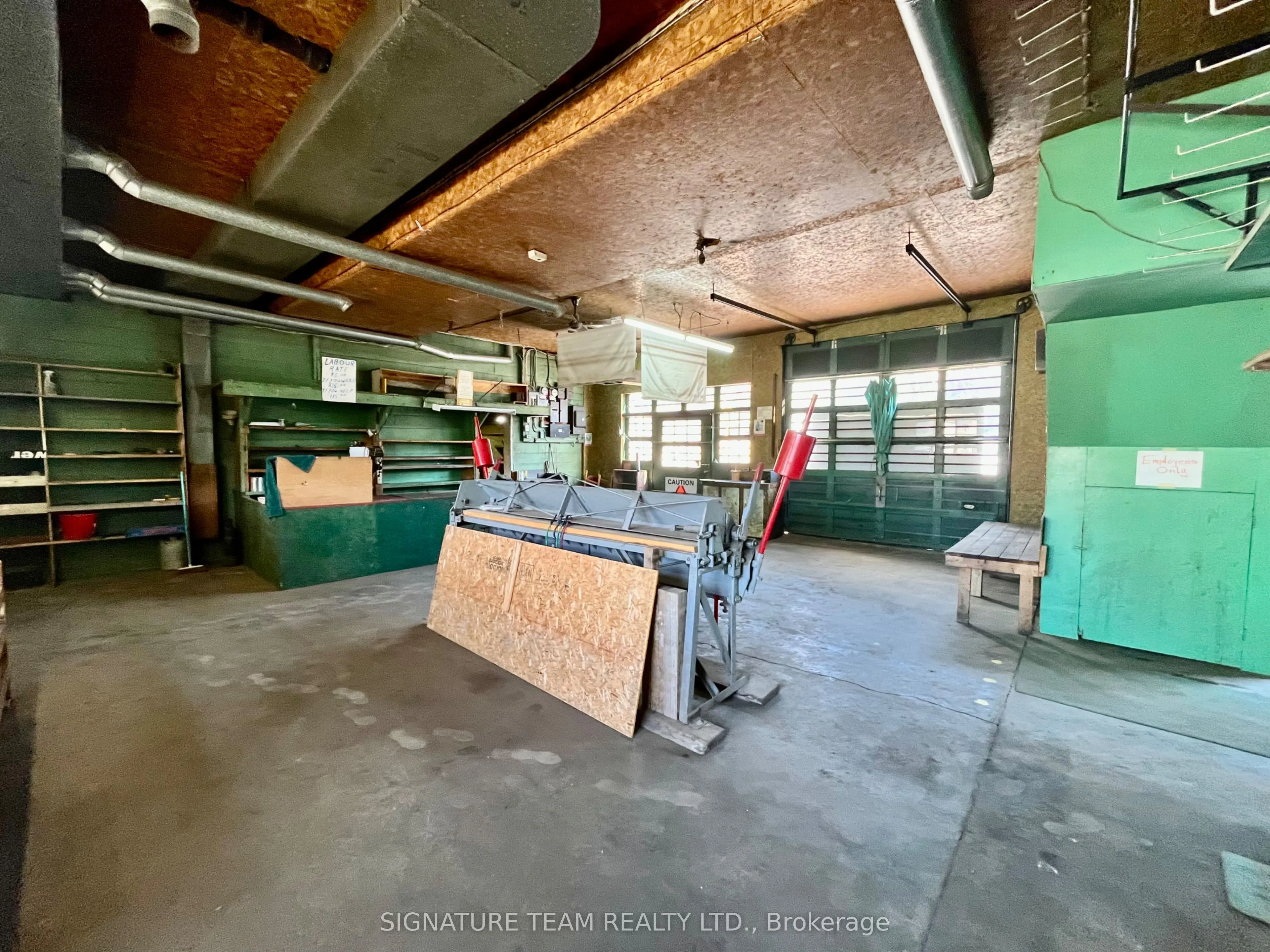 292 Bonnechere Street W