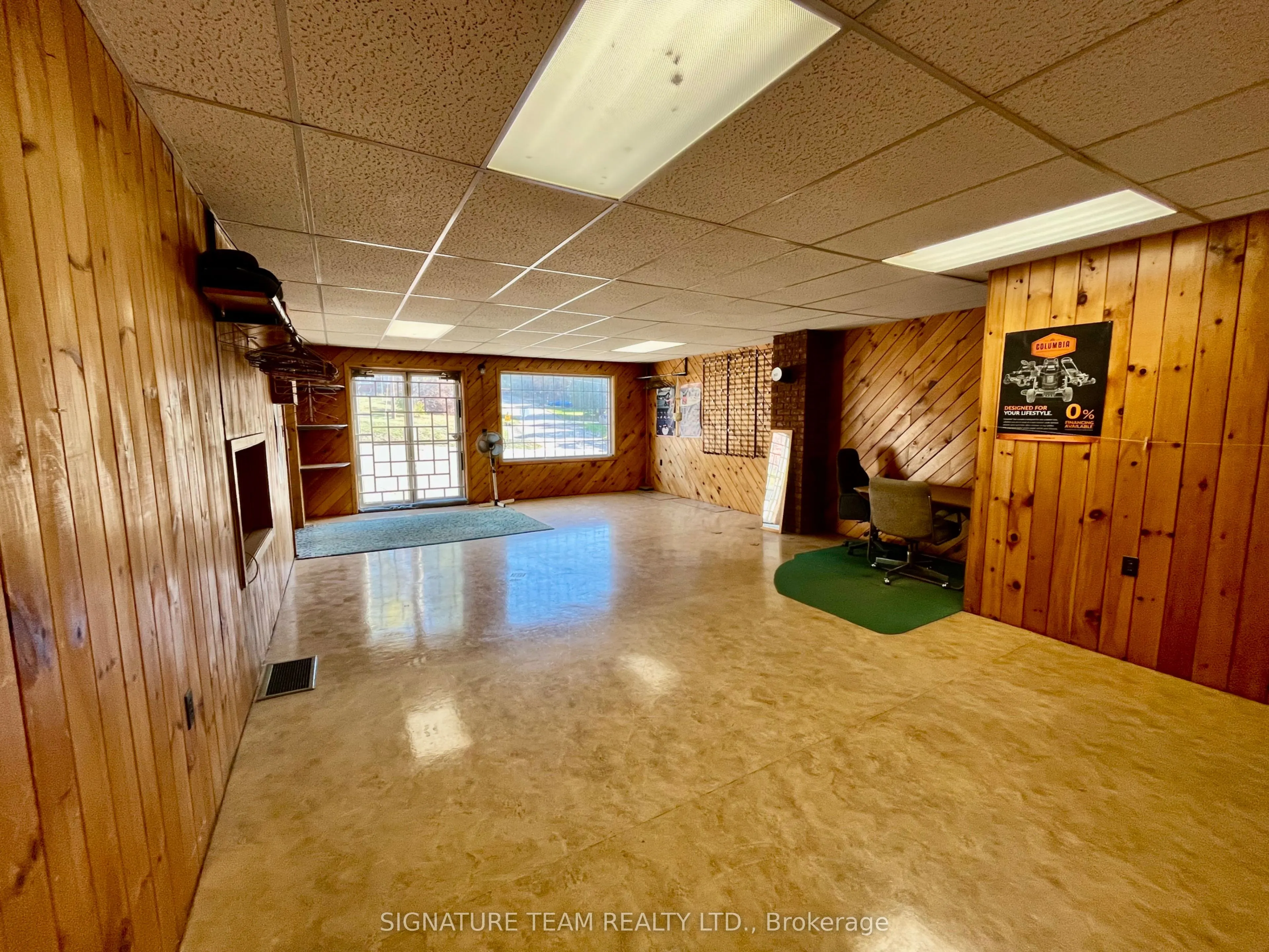 292 Bonnechere Street W