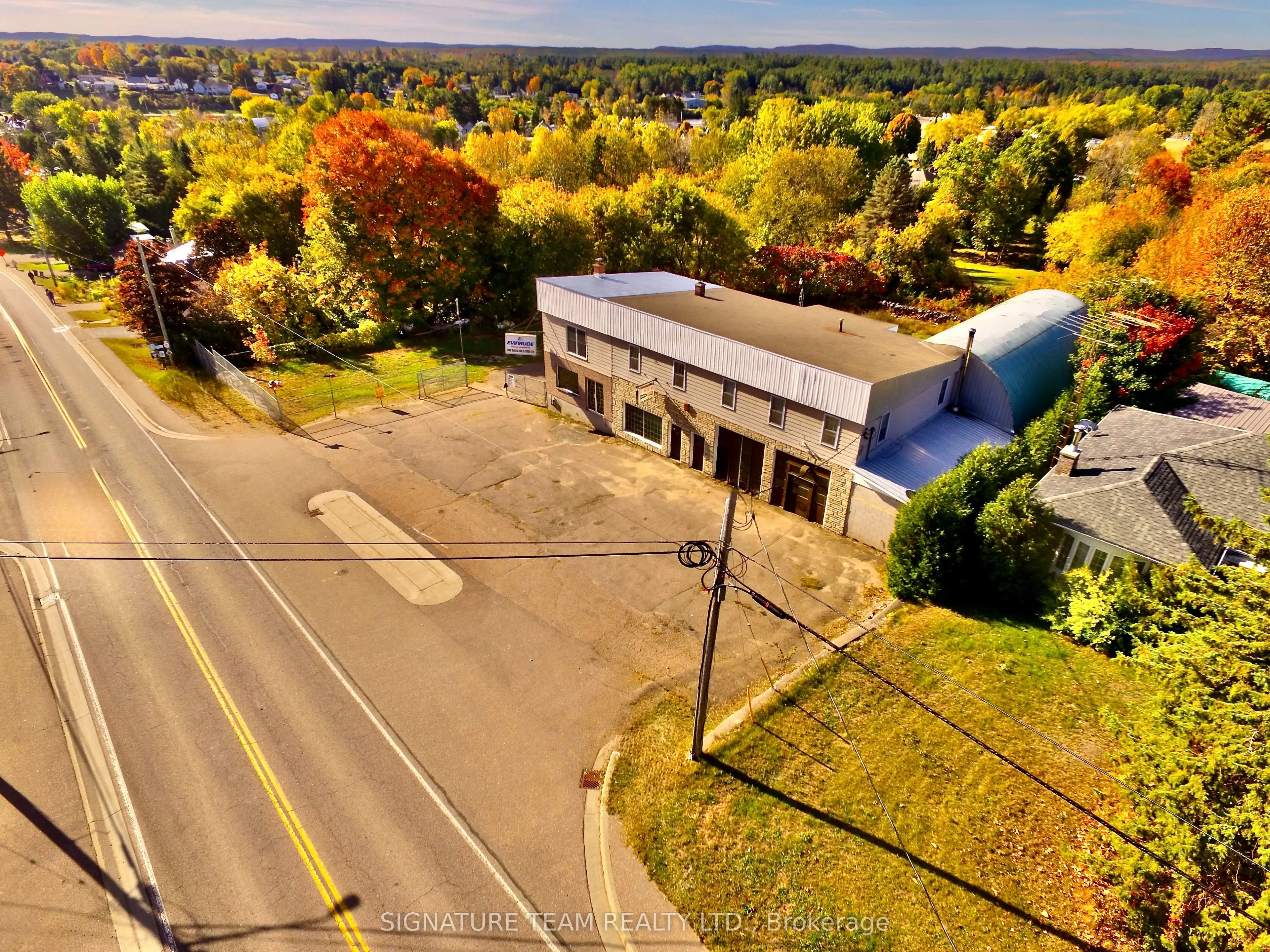 292 Bonnechere Street W