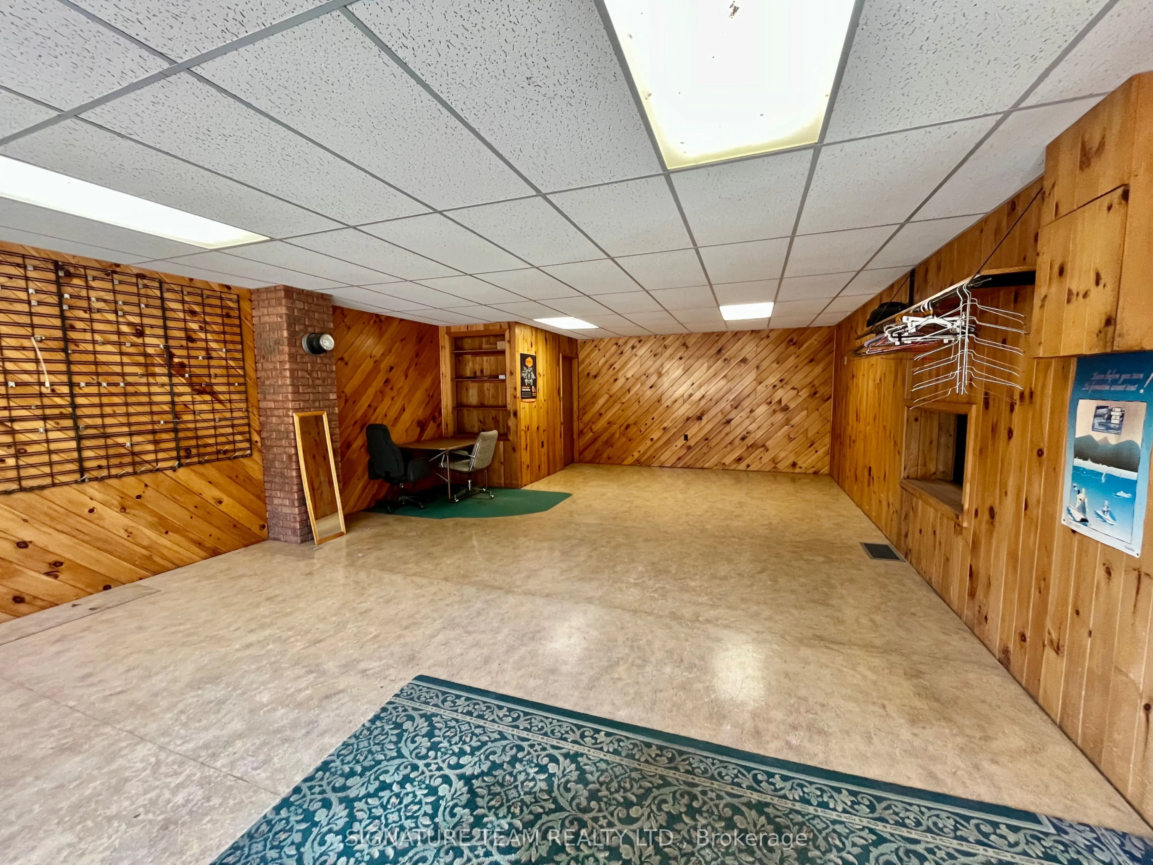 292 Bonnechere Street W