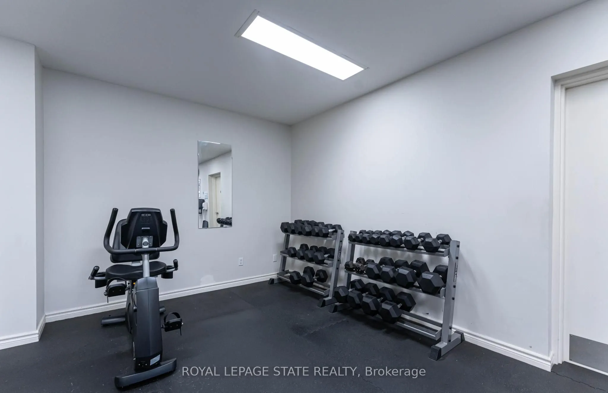 67 Caroline Street S, #1703