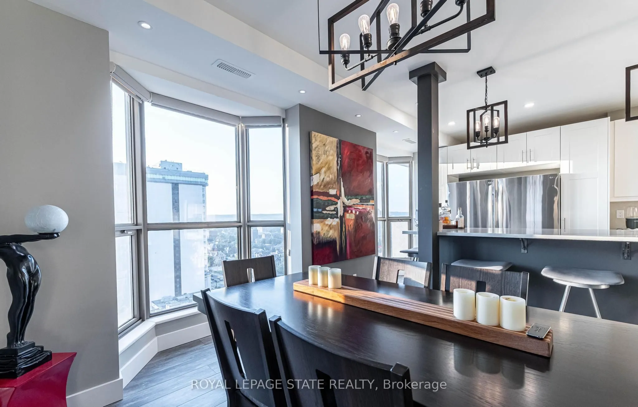 67 Caroline Street S, #1703