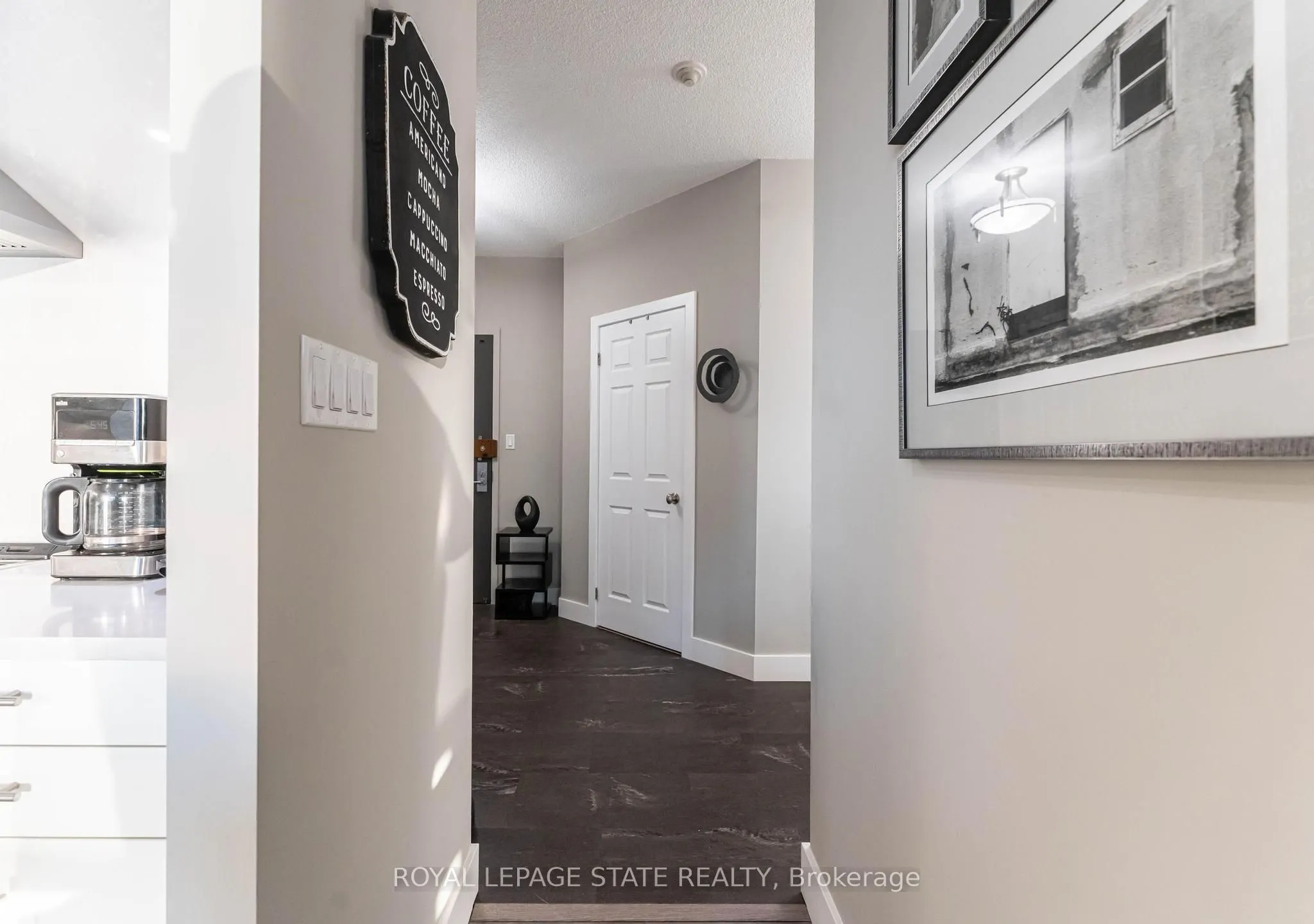 67 Caroline Street S, #1703