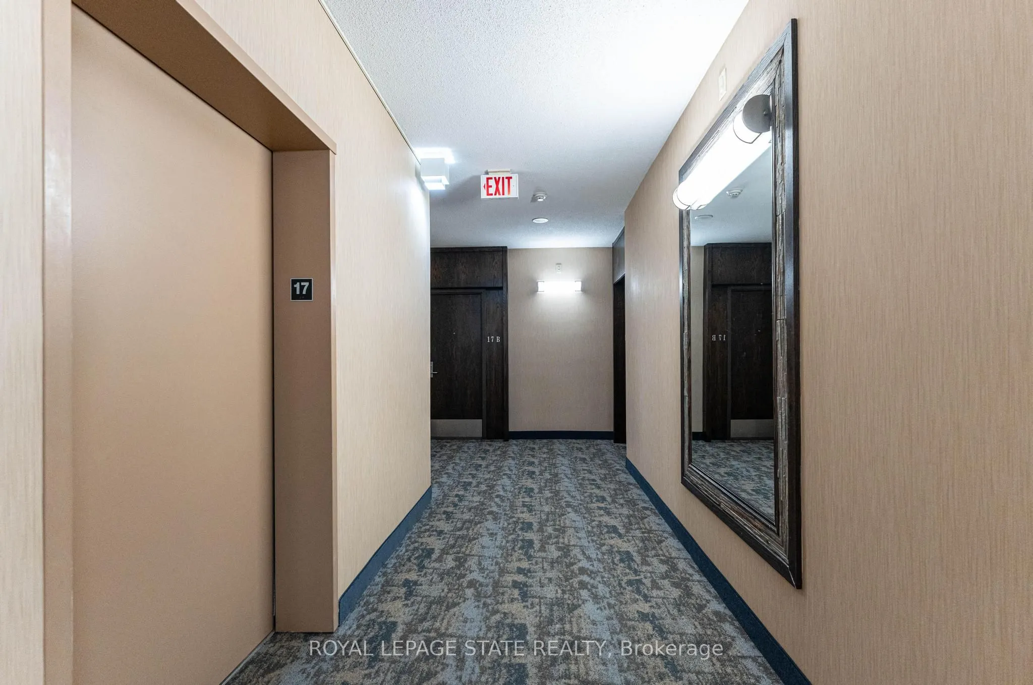 67 Caroline Street S, #1703