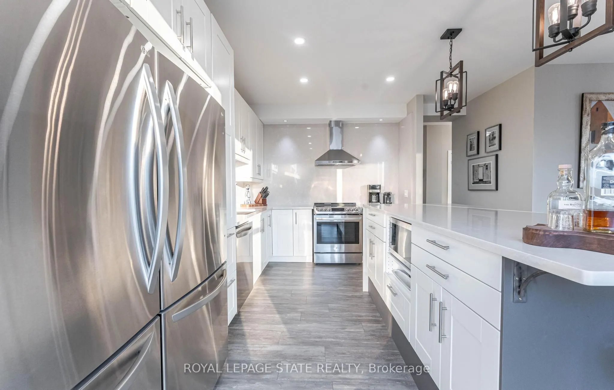 67 Caroline Street S, #1703