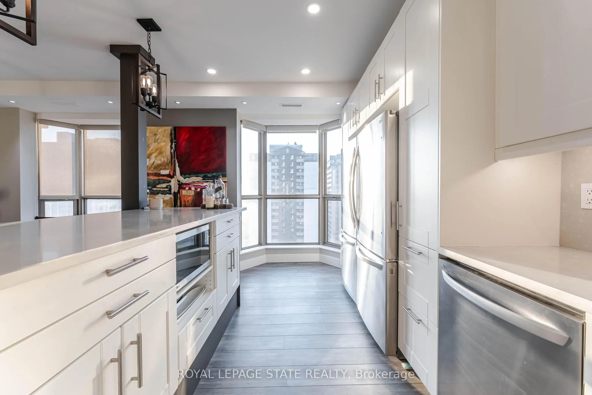 67 Caroline Street S, #1703