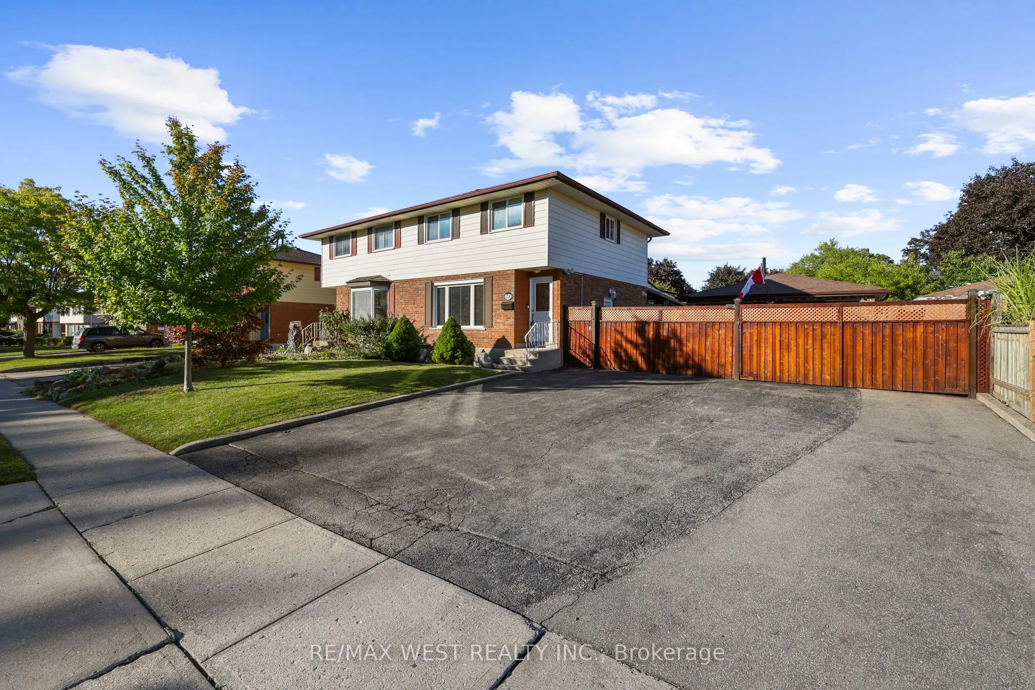 78 Chalmers Street S