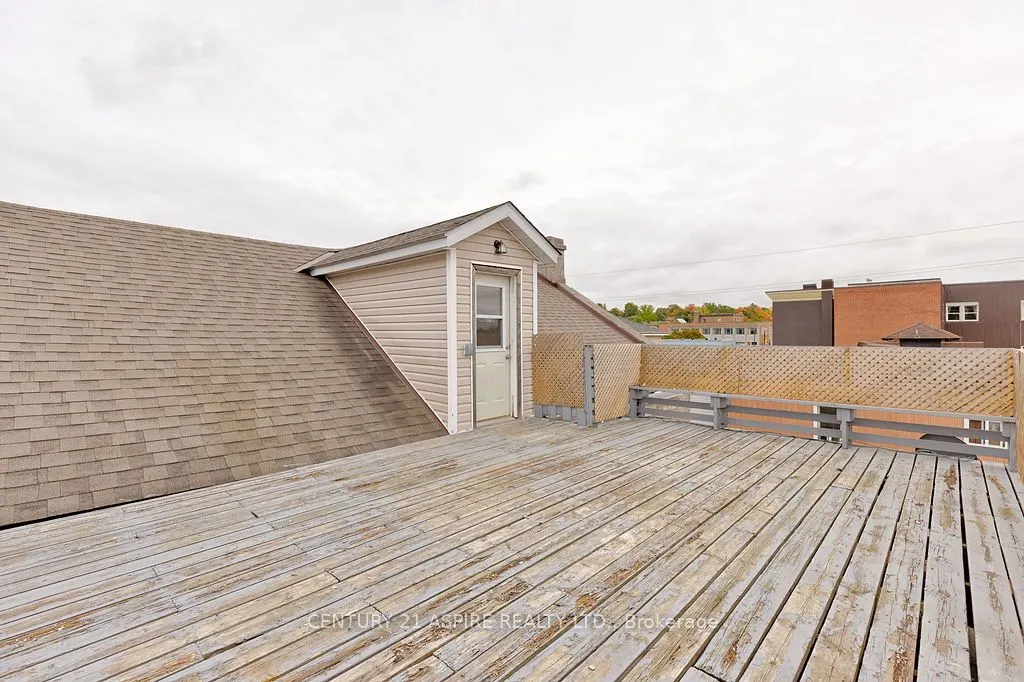 156 Mackay Street