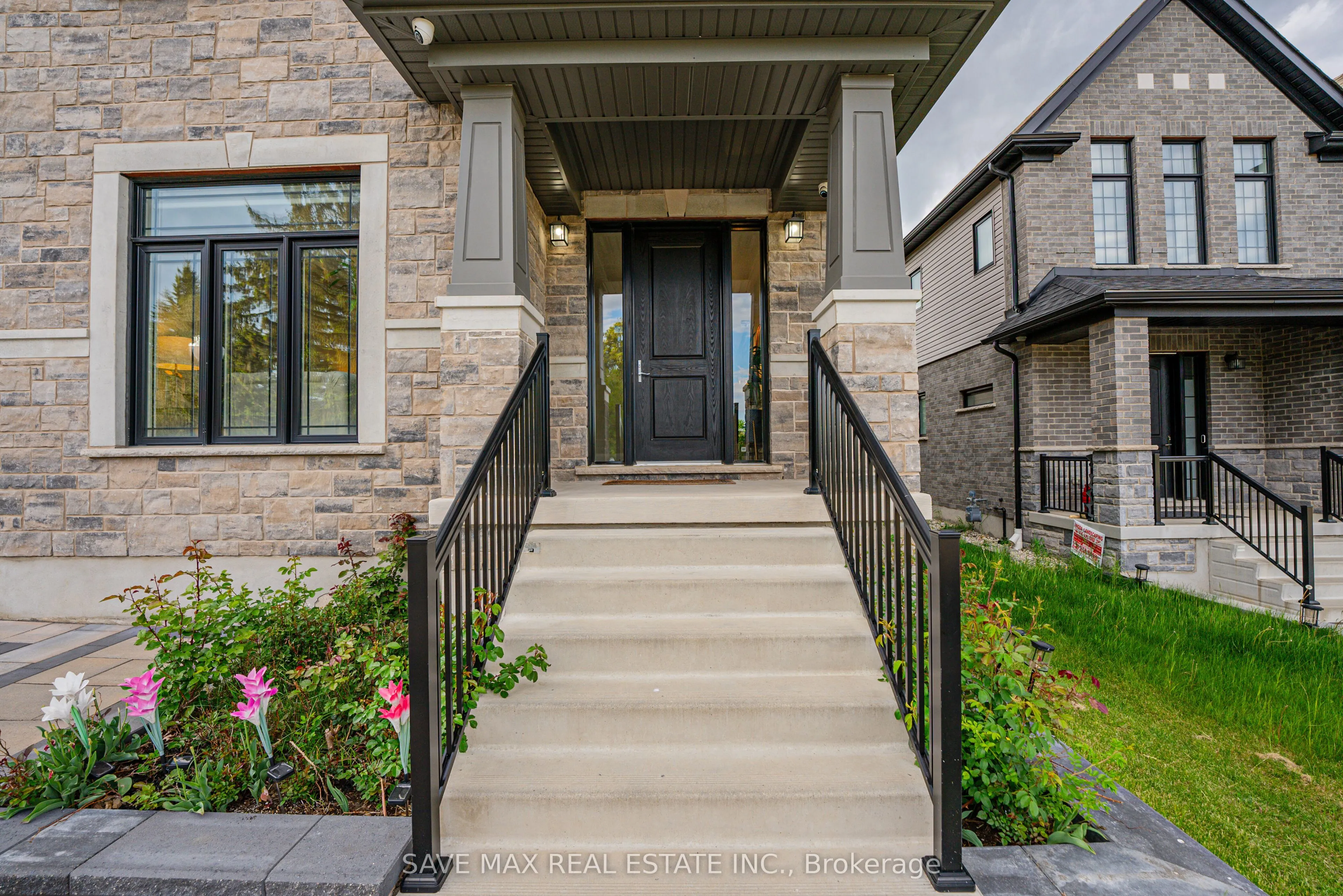 26 Falconridge Drive