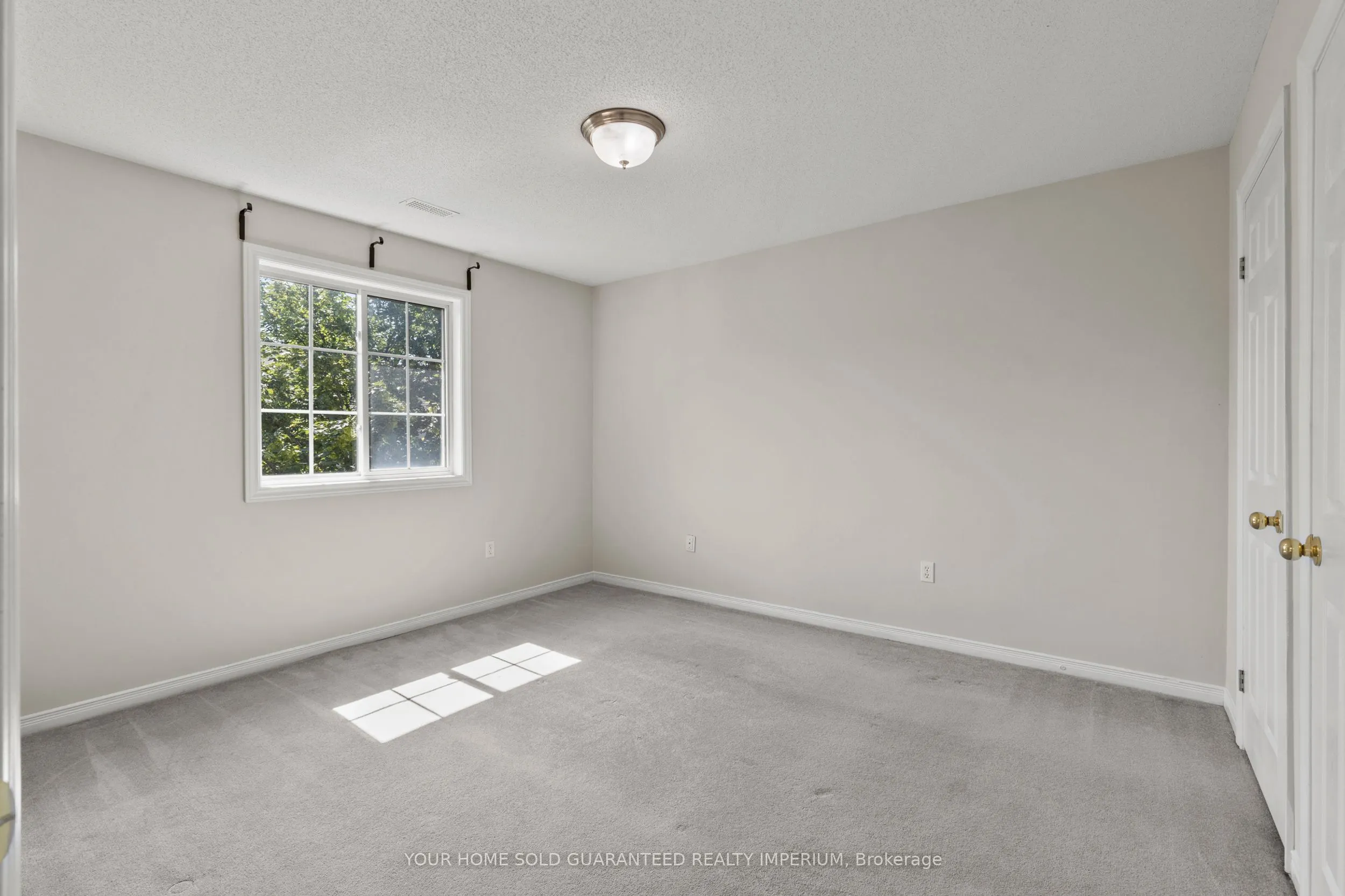 996 Rymal Road E, #14