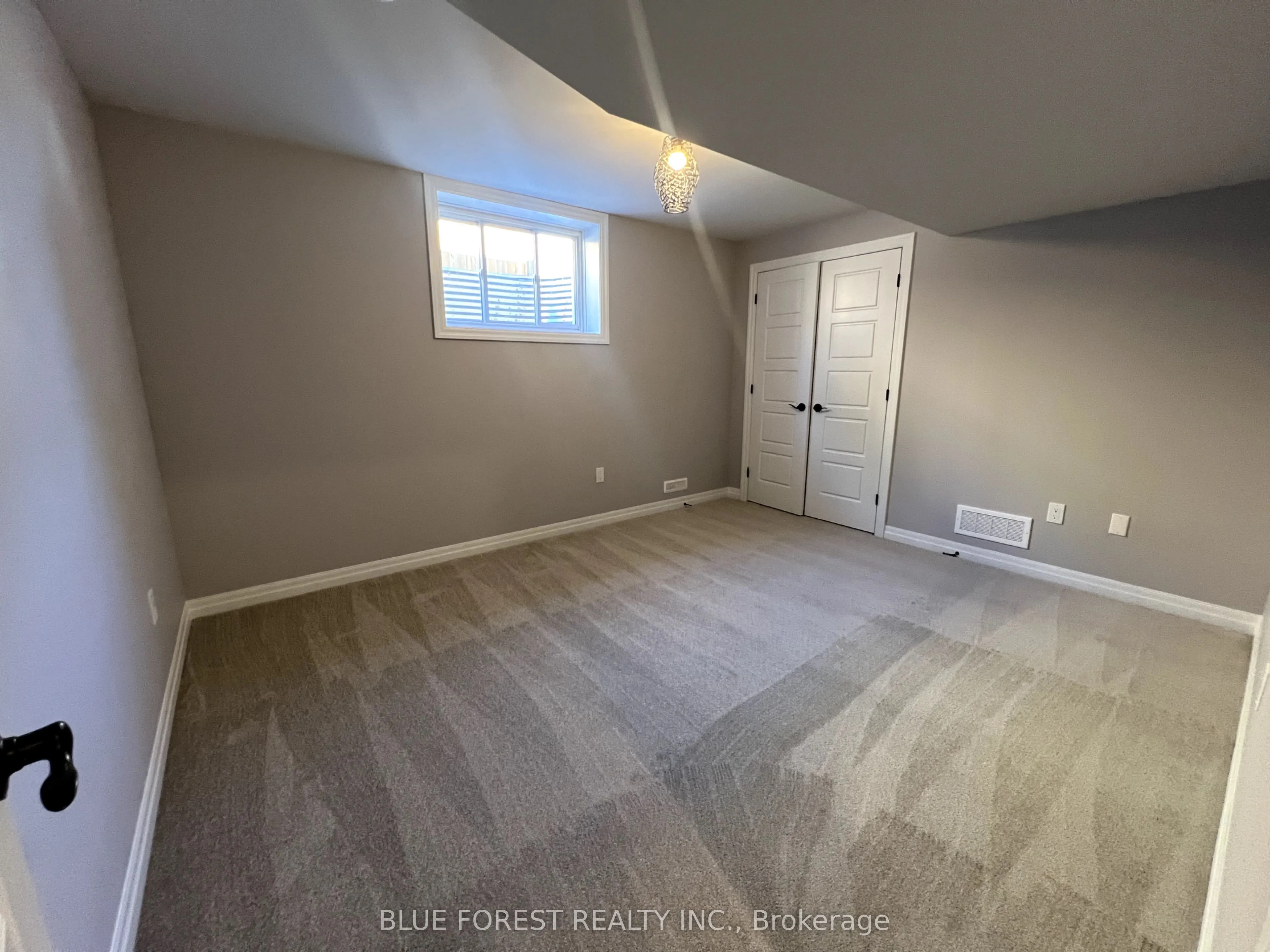218 Snyders Avenue
