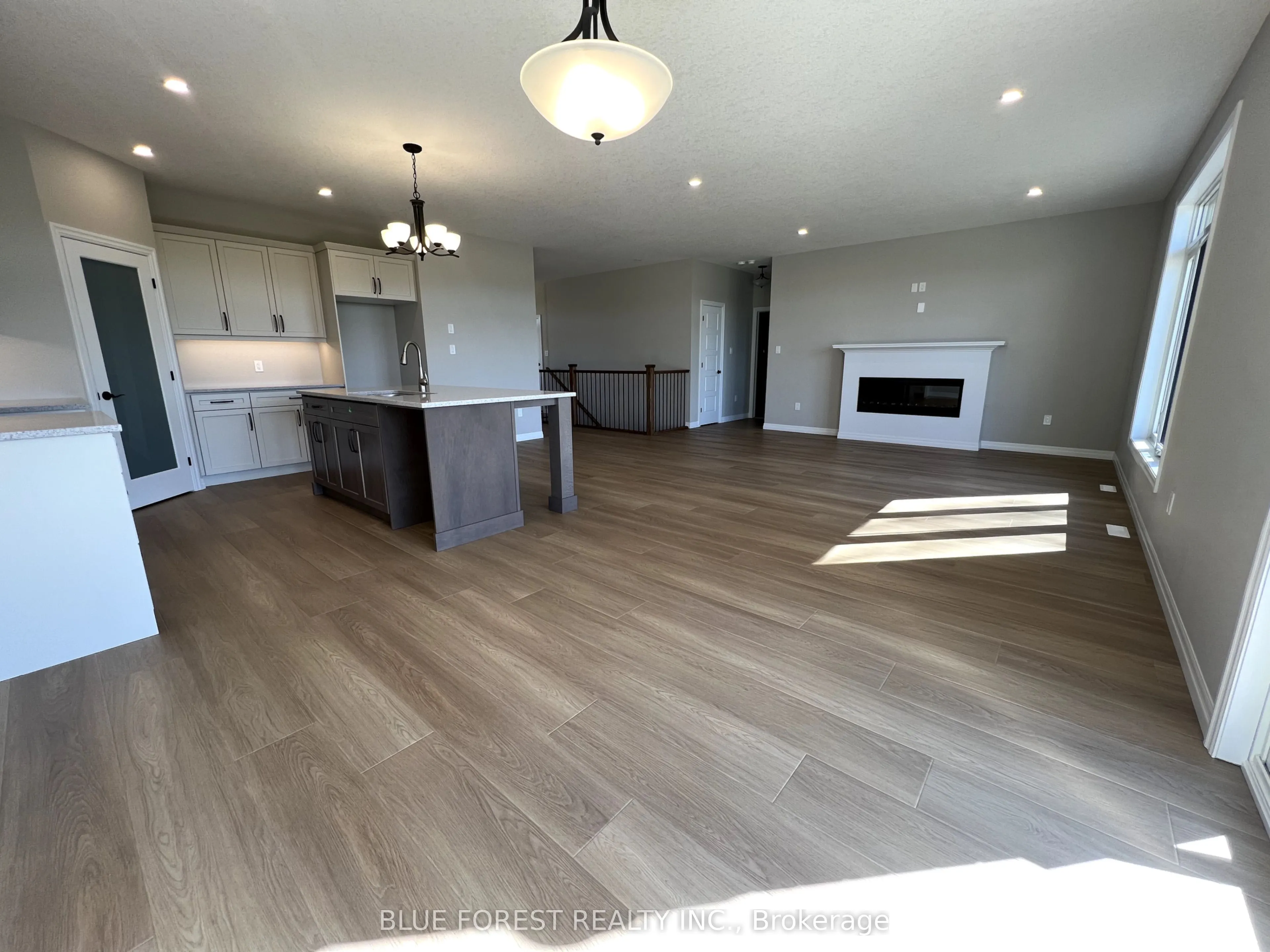 218 Snyders Avenue