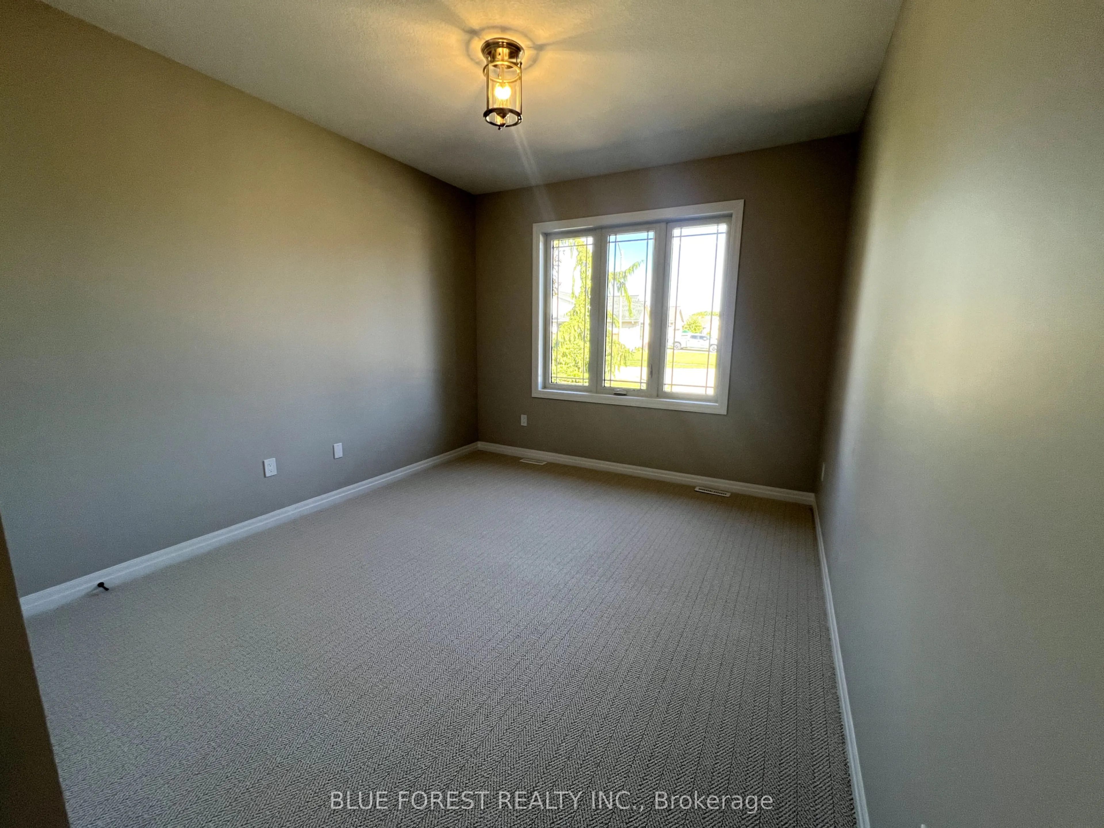 218 Snyders Avenue