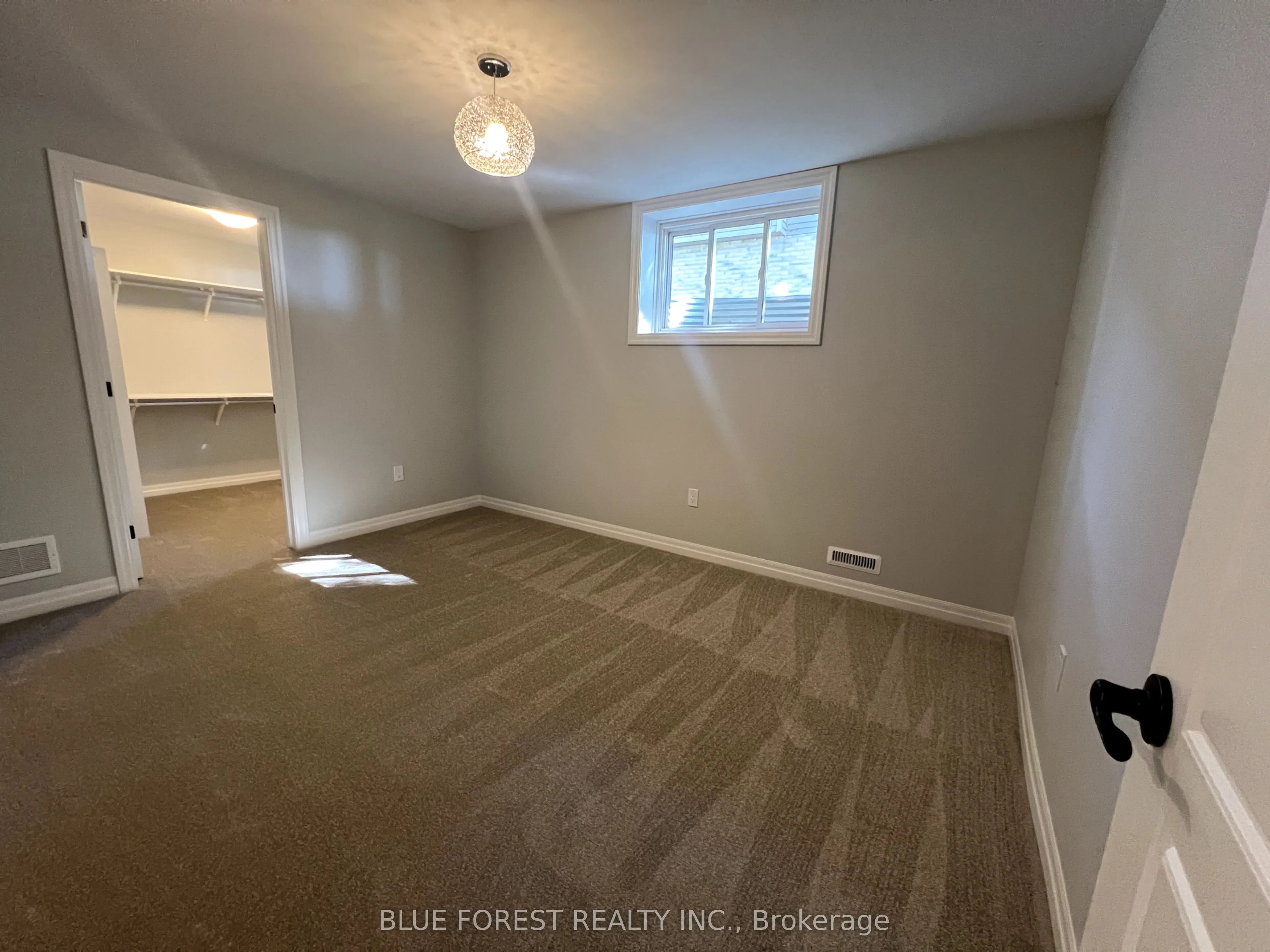 218 Snyders Avenue
