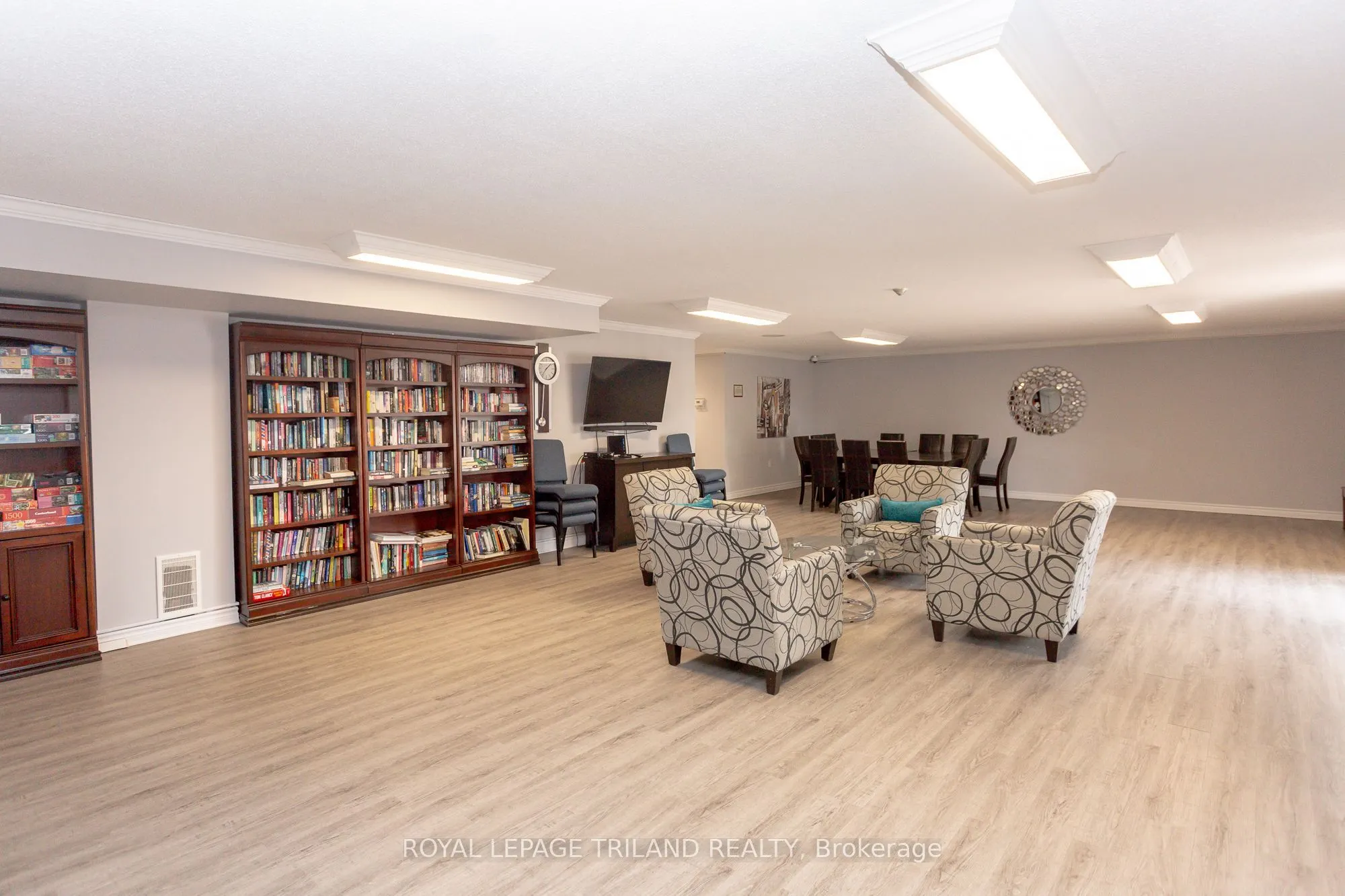 323 Colborne Street, #2703