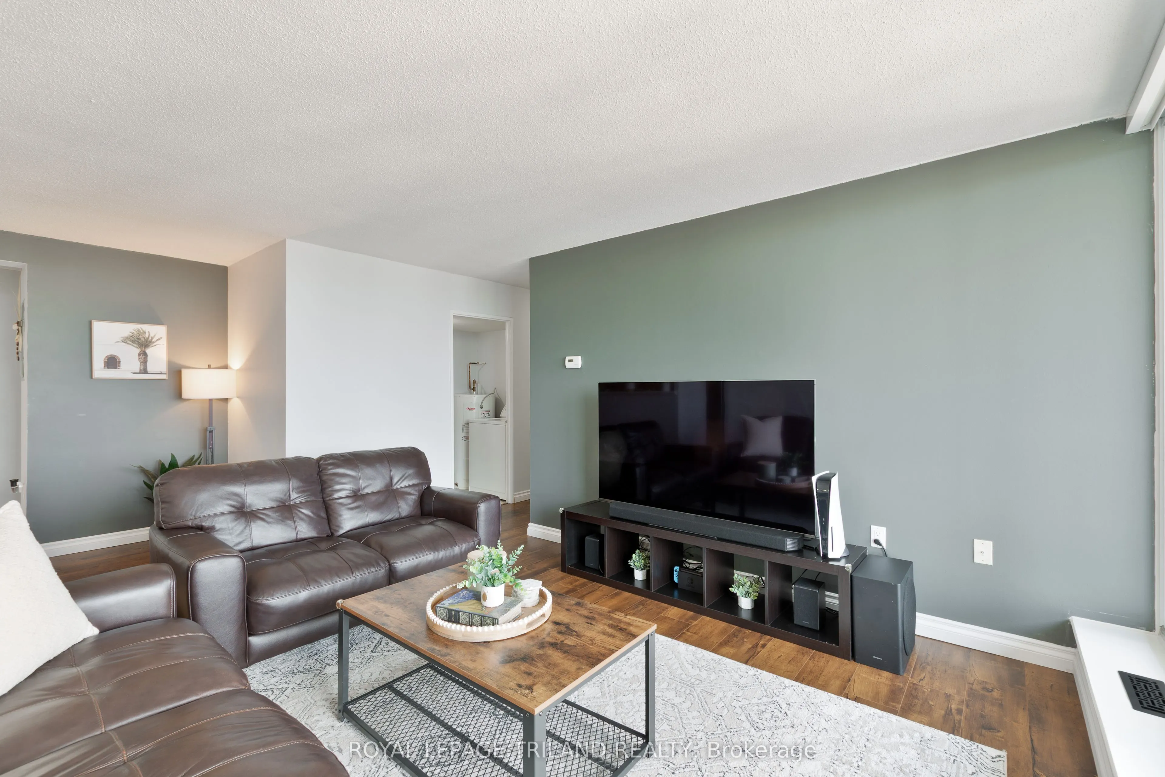 323 Colborne Street, #2703