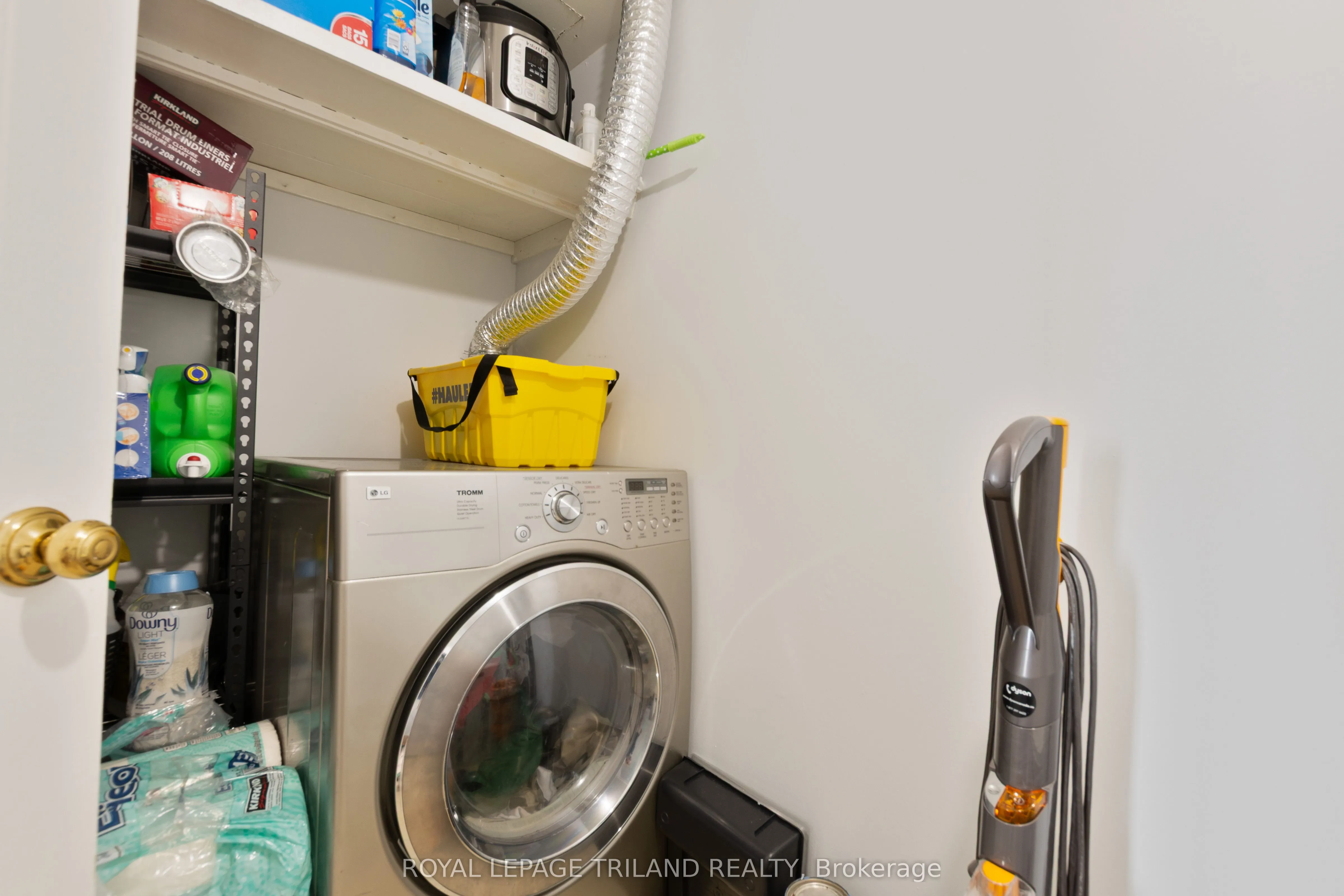 323 Colborne Street, #2703