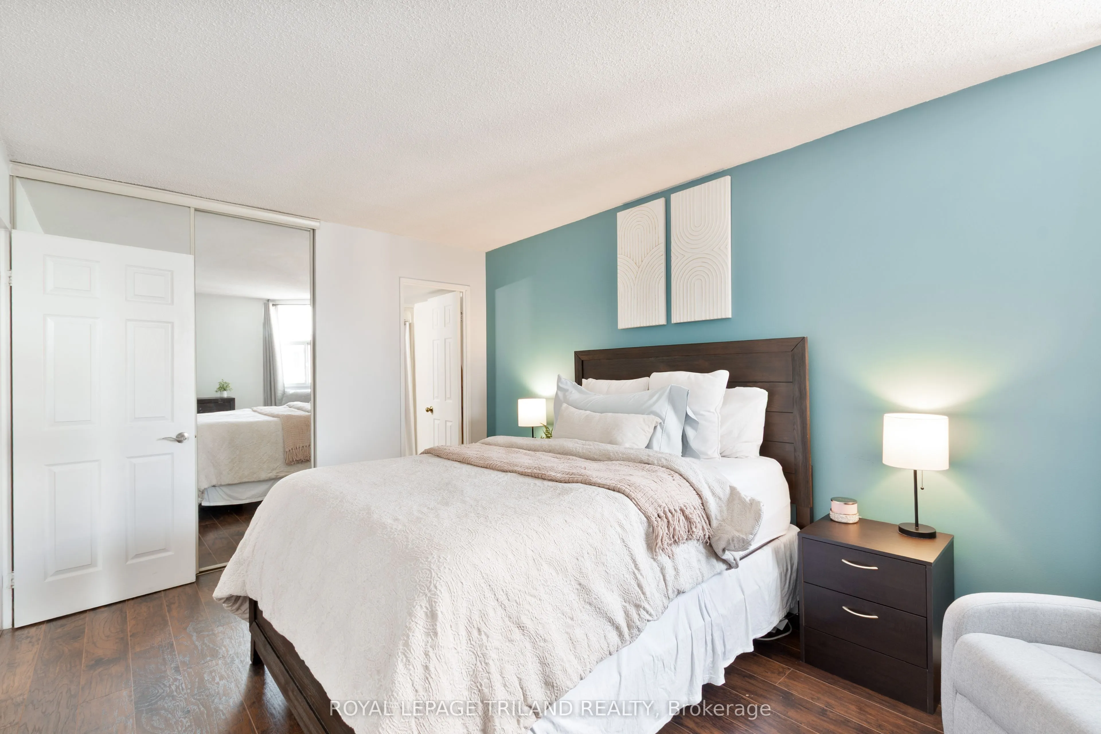 323 Colborne Street, #2703