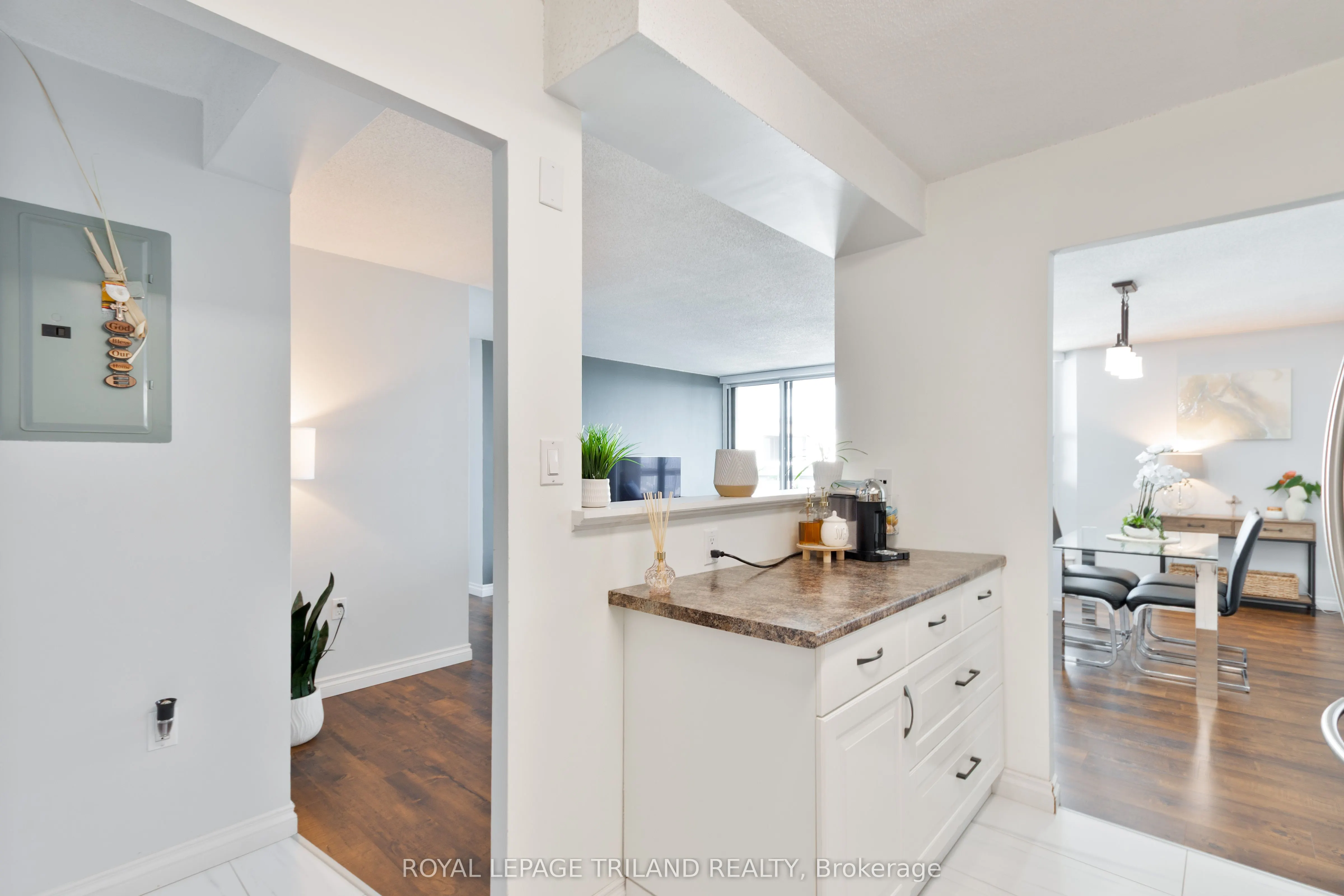 323 Colborne Street, #2703