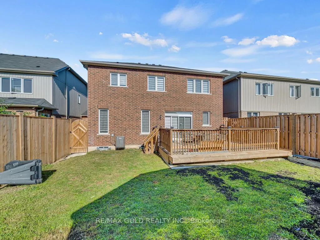 219 Dolman Street S