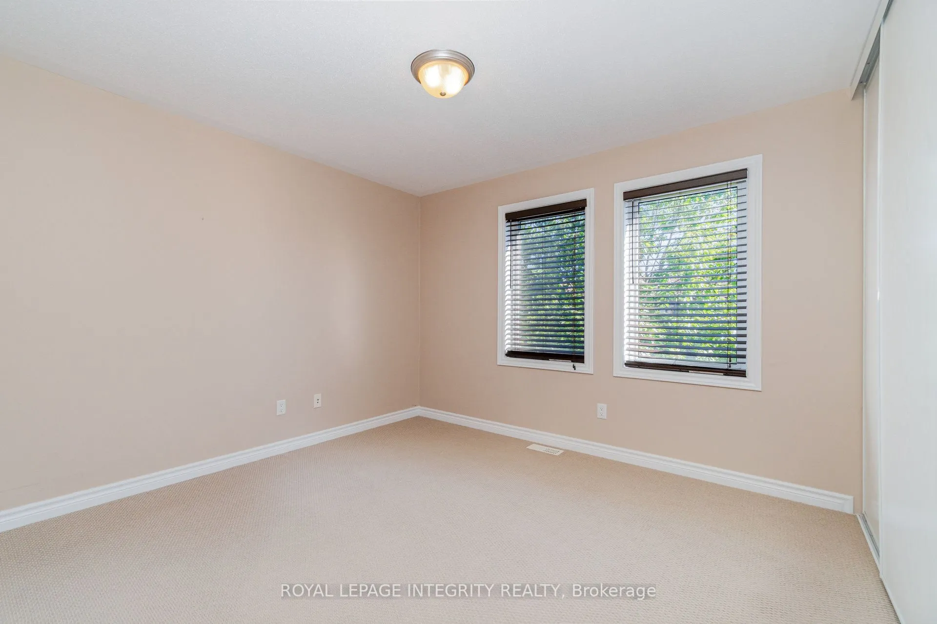 112 Dunforest Terrace