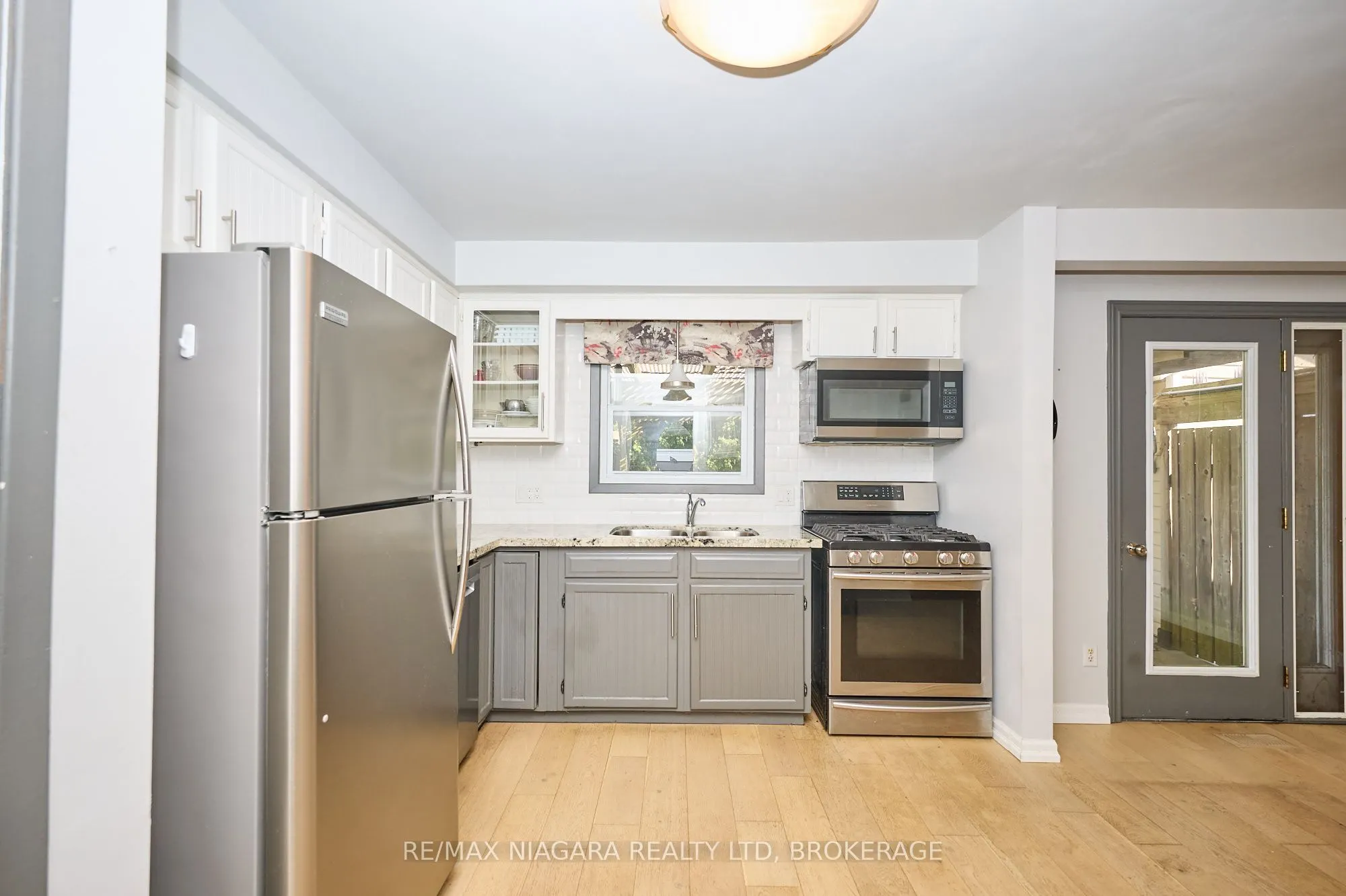 68 Acadia Crescent