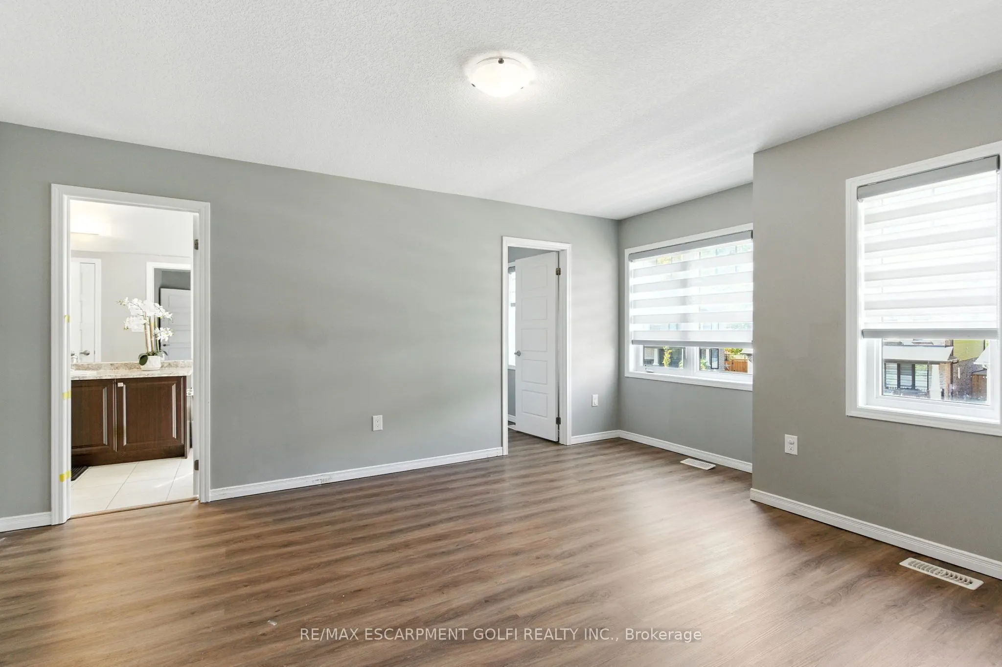 126 CACTUS Crescent