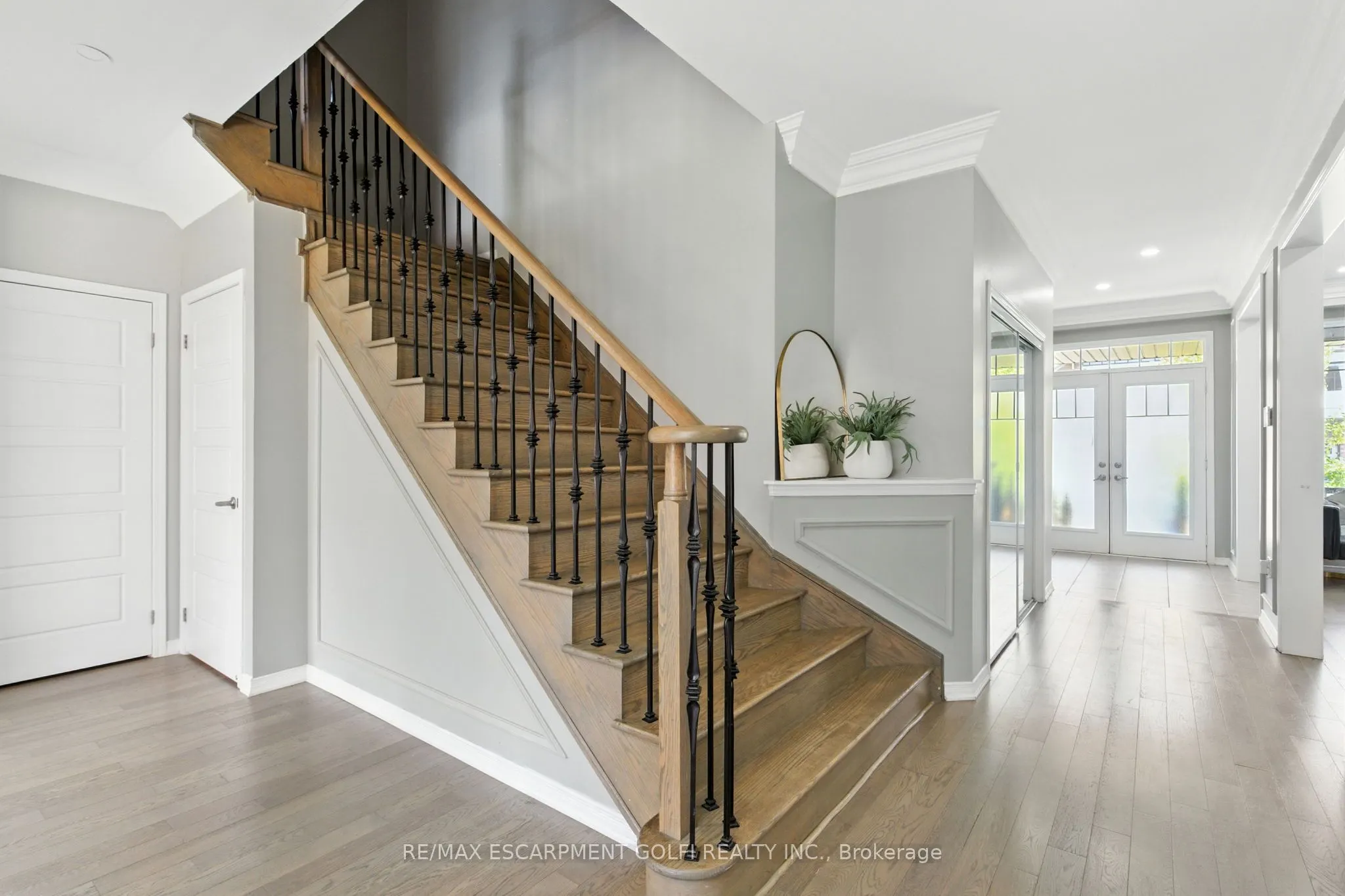 126 CACTUS Crescent