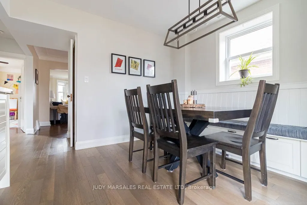 211 Wexford Avenue S