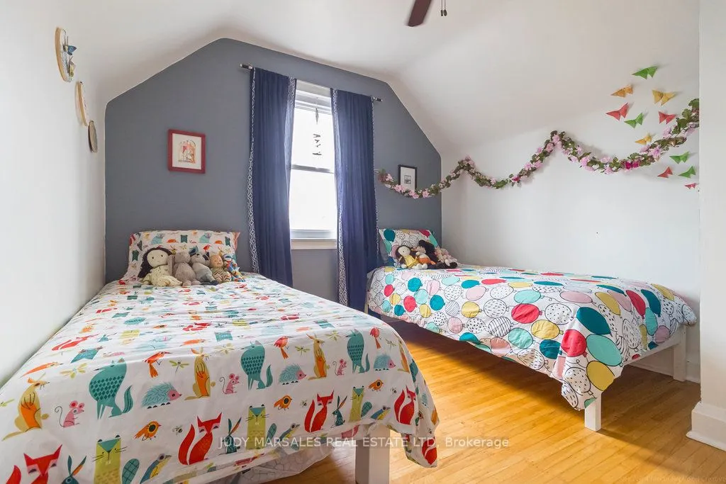 211 Wexford Avenue S