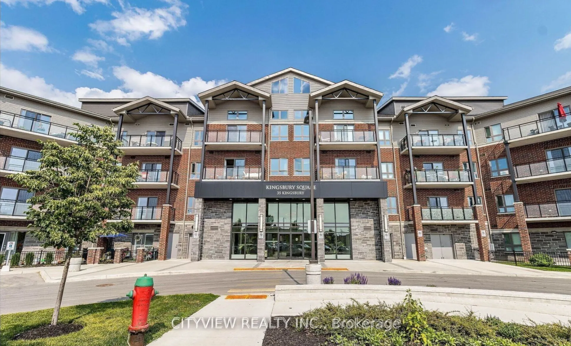 35 Kingsbury Square, #303