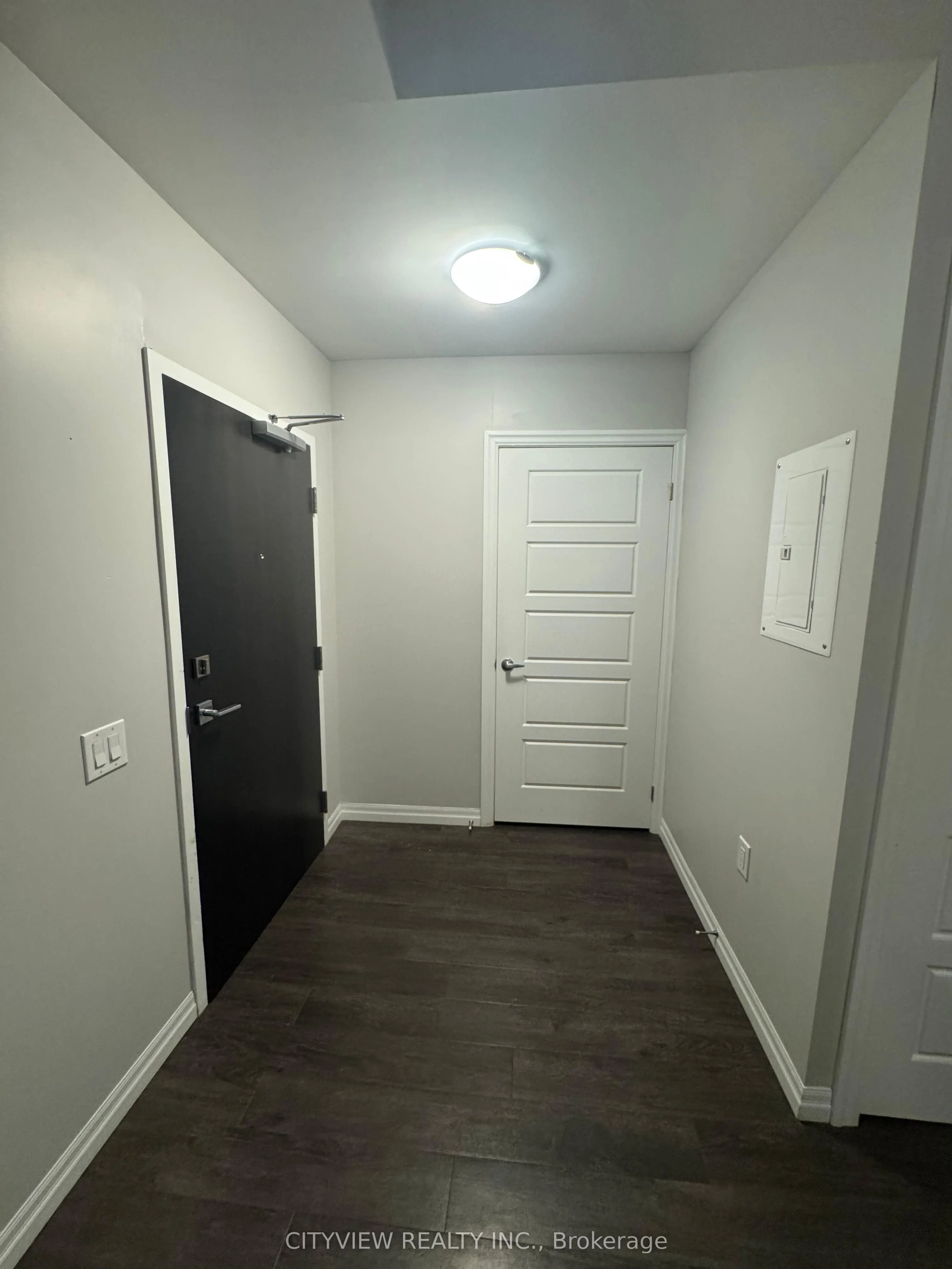 35 Kingsbury Square, #303