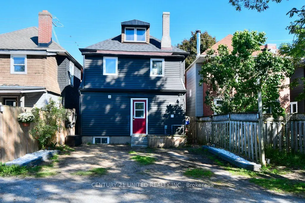 27 Park Street N