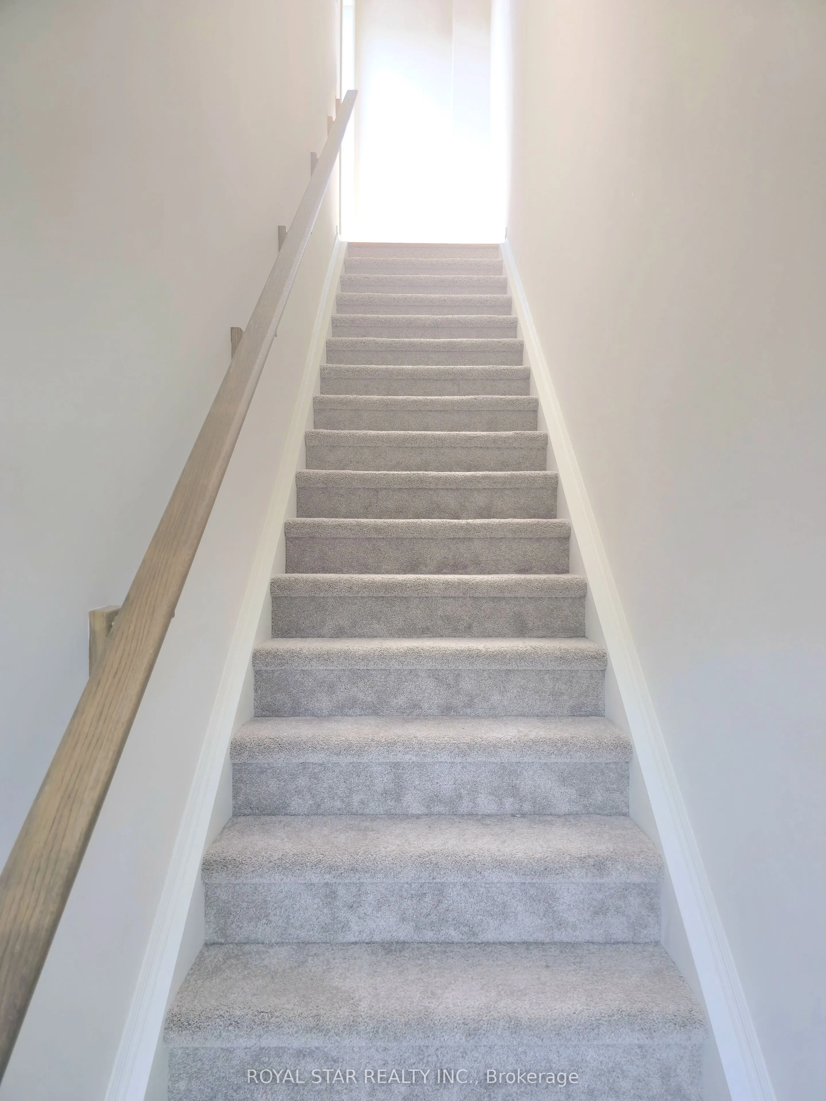 2 Willow Street, #33