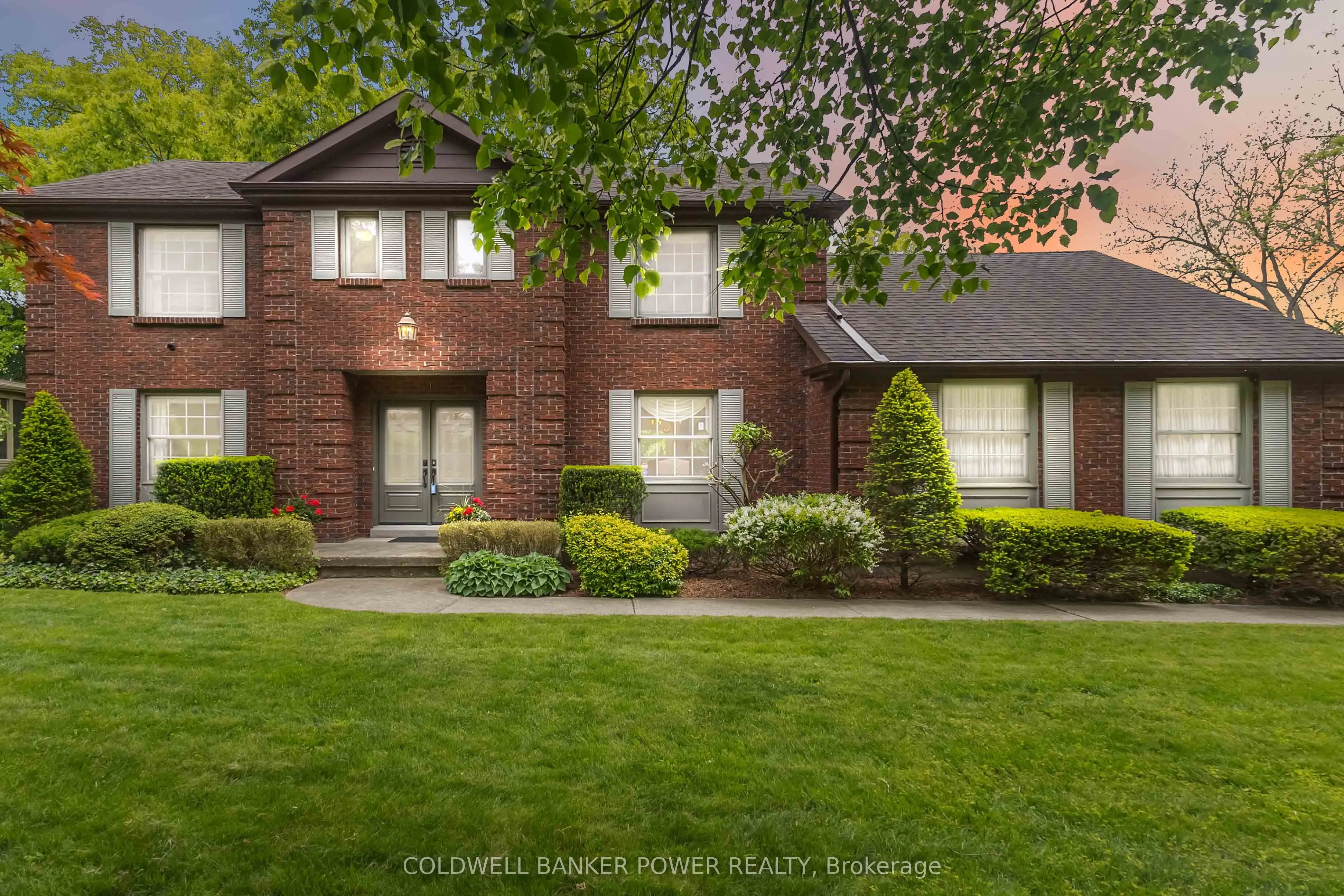 41 Hampton Crescent