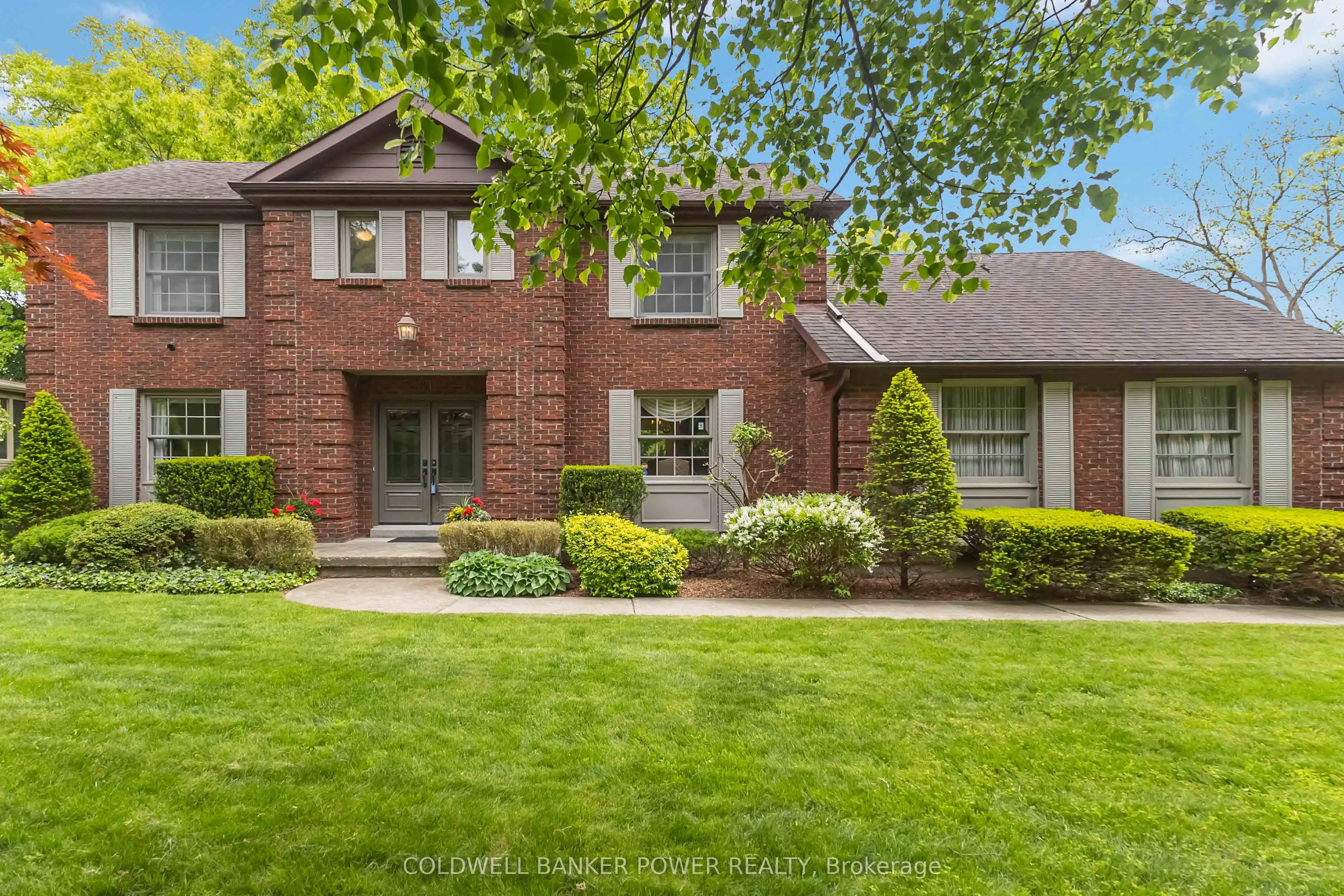 41 Hampton Crescent