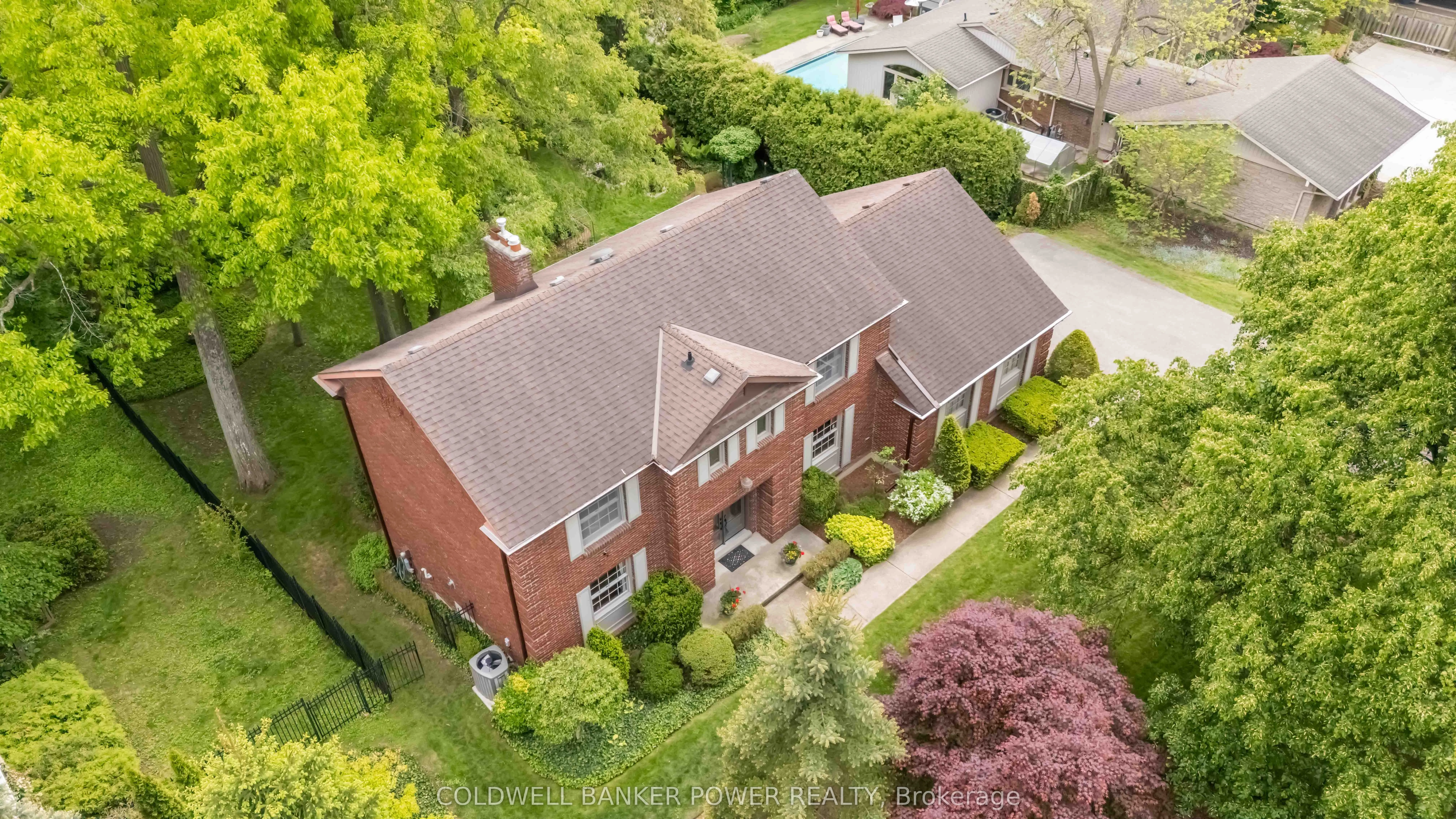 41 Hampton Crescent