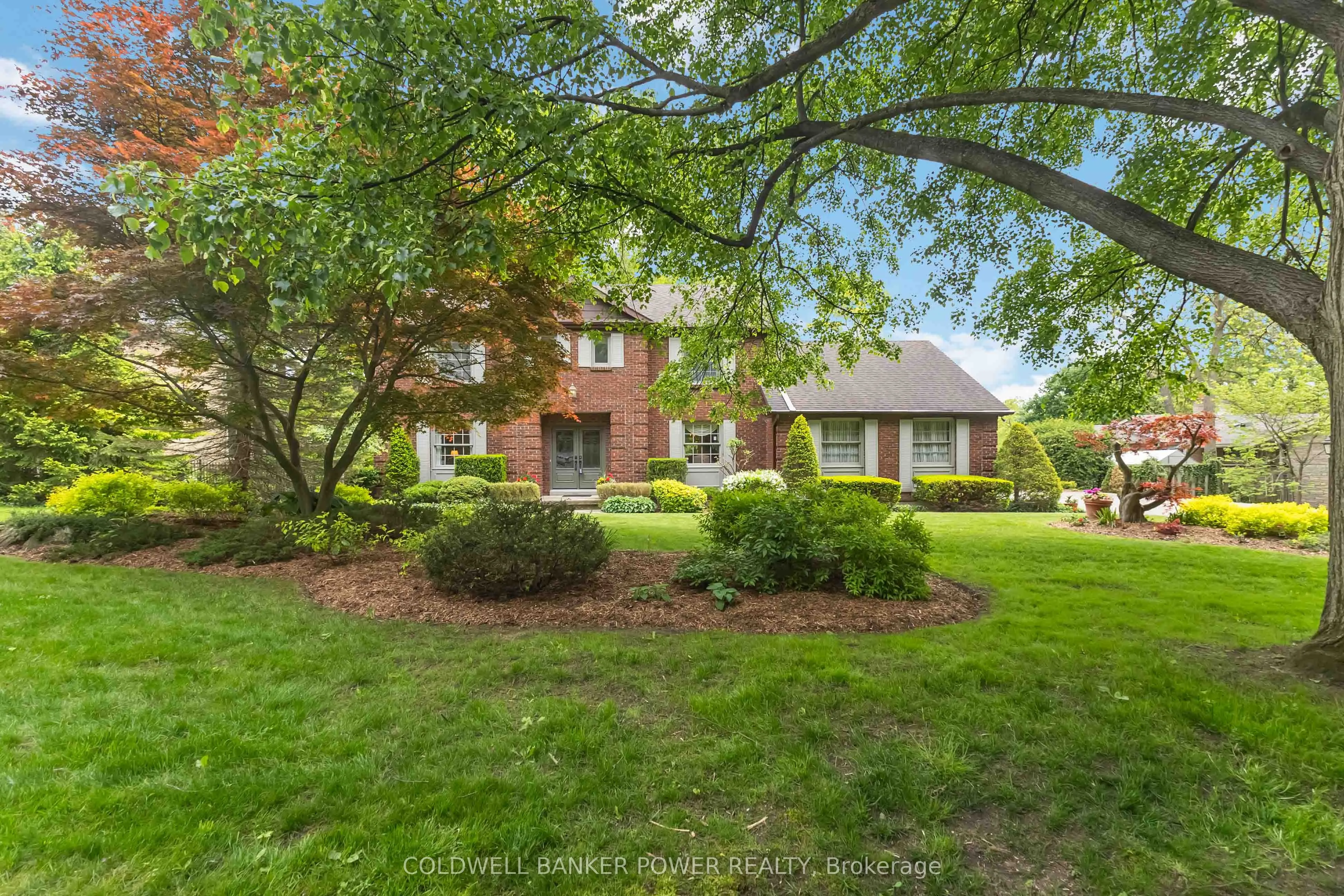 41 Hampton Crescent